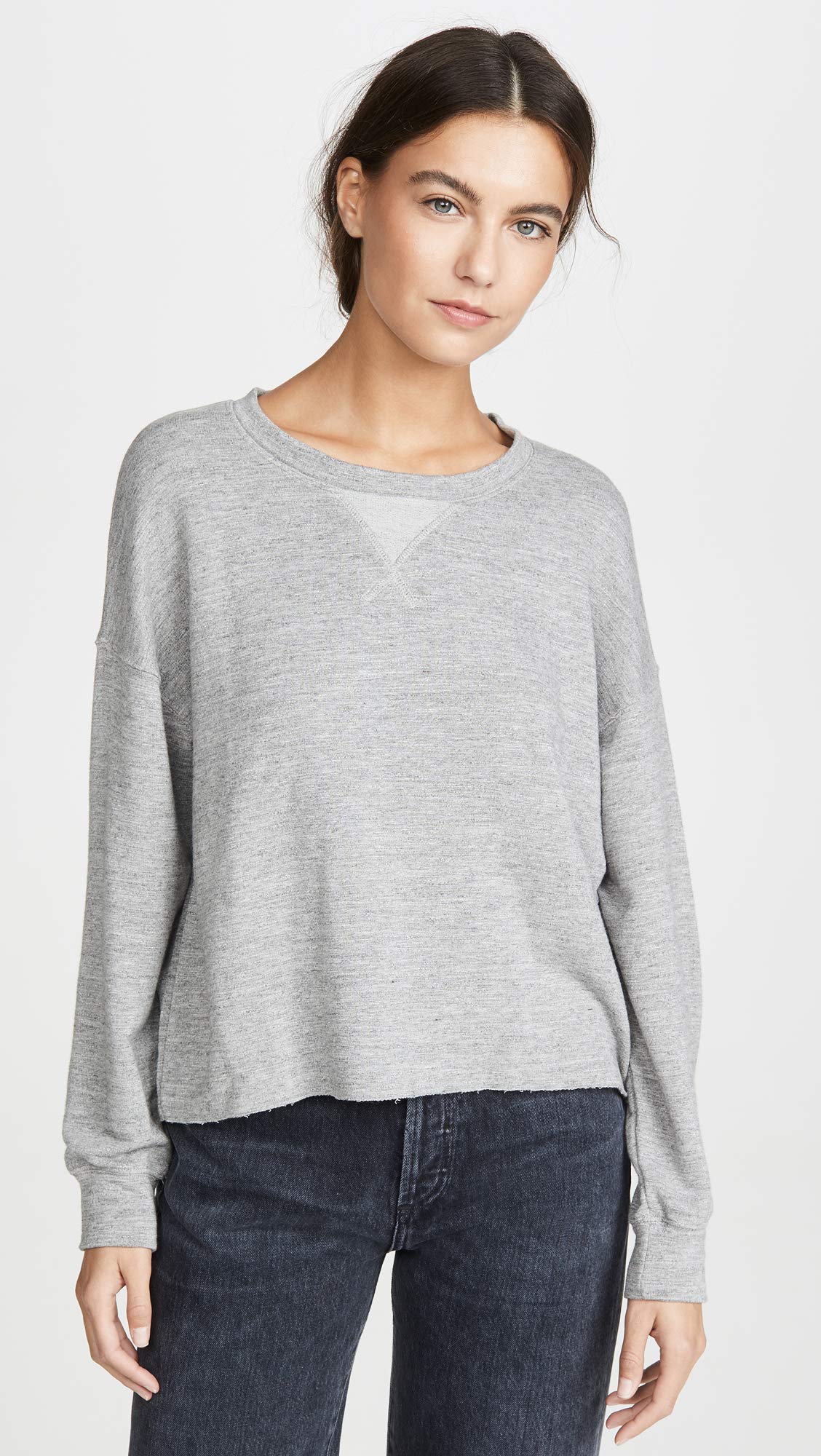 Stylish Women's Long Sleeve Crewneck Pullover Sweater - Soft & Cozy Winter Knit Top for Casual Wear, Office & Date Nights