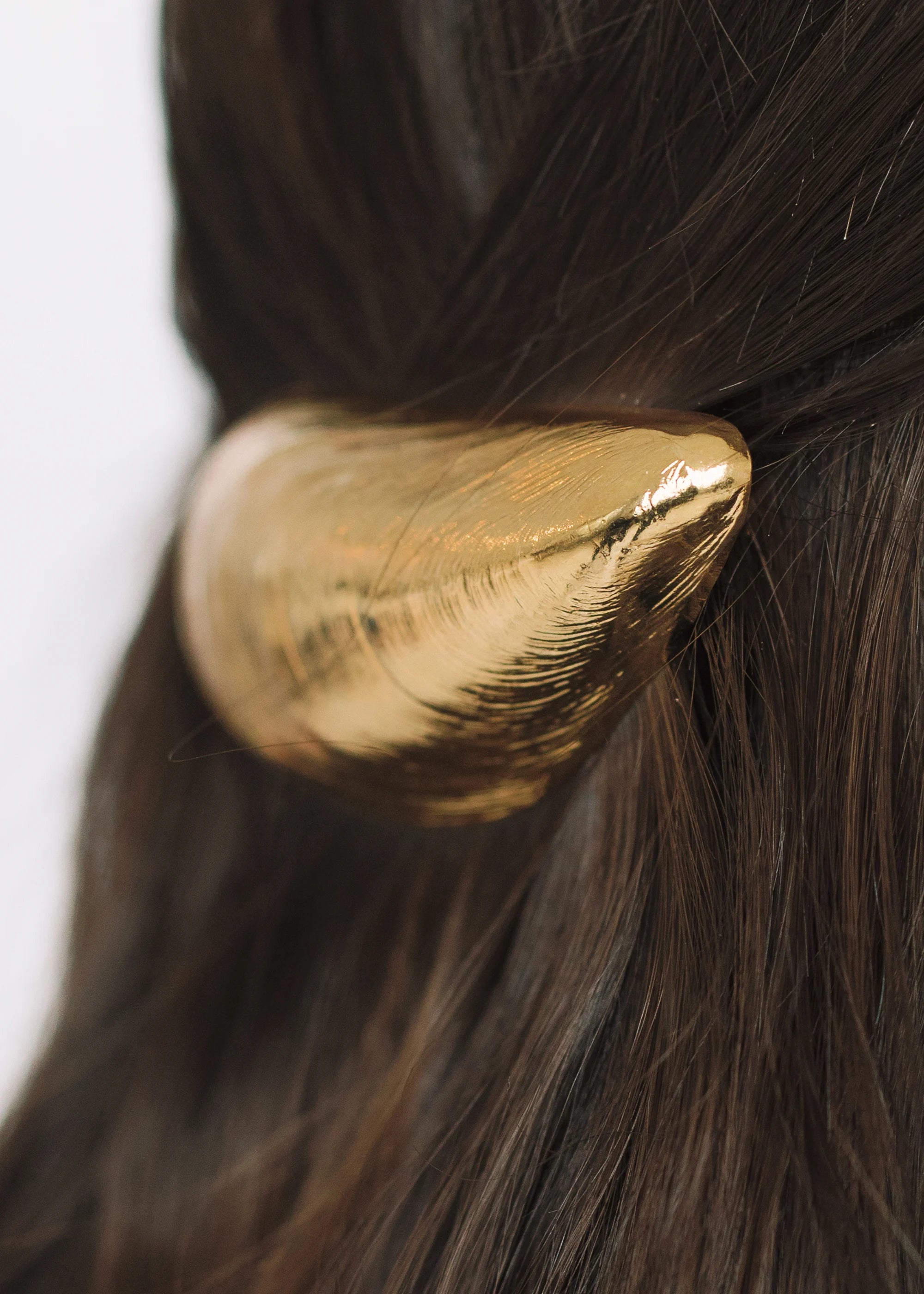 Wade Barrette Gold Hair Clip - Elegant and Durable Hair Accessory for Women - Perfect for Weddings, Parties, and Everyday Styling