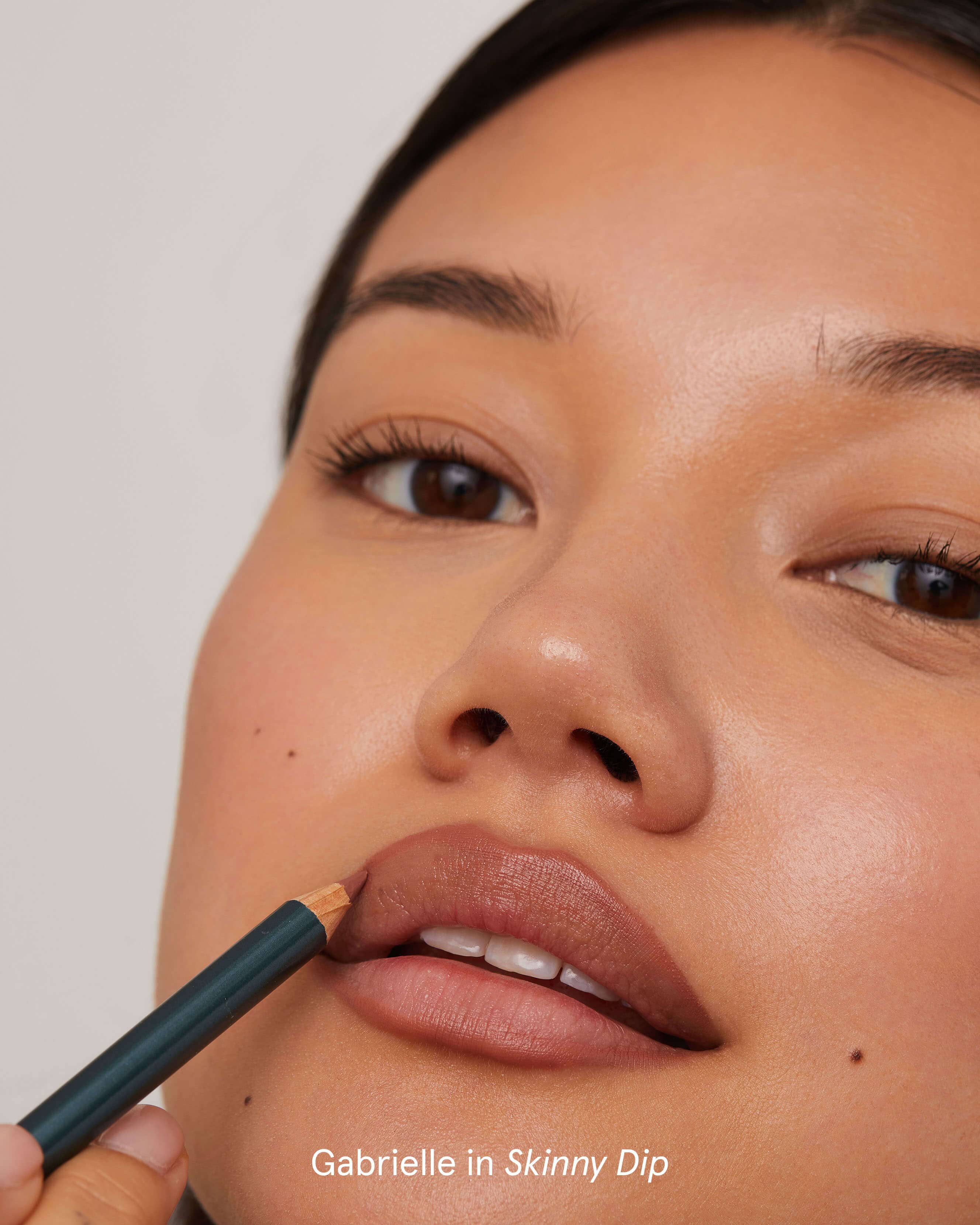 Soft Glide Lip Liner - Long Lasting Waterproof Lip Pencil for Precise Definition & Natural Look | Perfect for Everyday Makeup, Special Occasions & Photo Shoots
