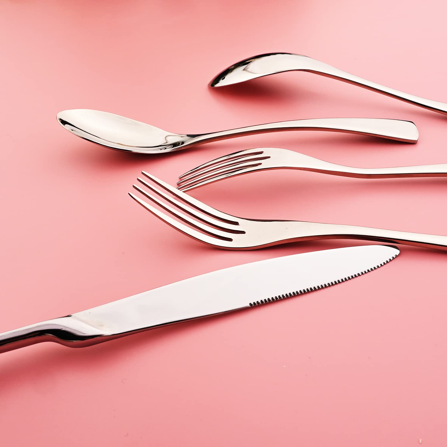 Gugrida 20-Piece Stainless Steel Flatware Set - Mirror Polished Silverware for 4 People (Knives, Forks, Spoons) - Dishwasher Safe Cutlery Set - Perfect for Dinner Parties, Restaurants & Everyday Dining