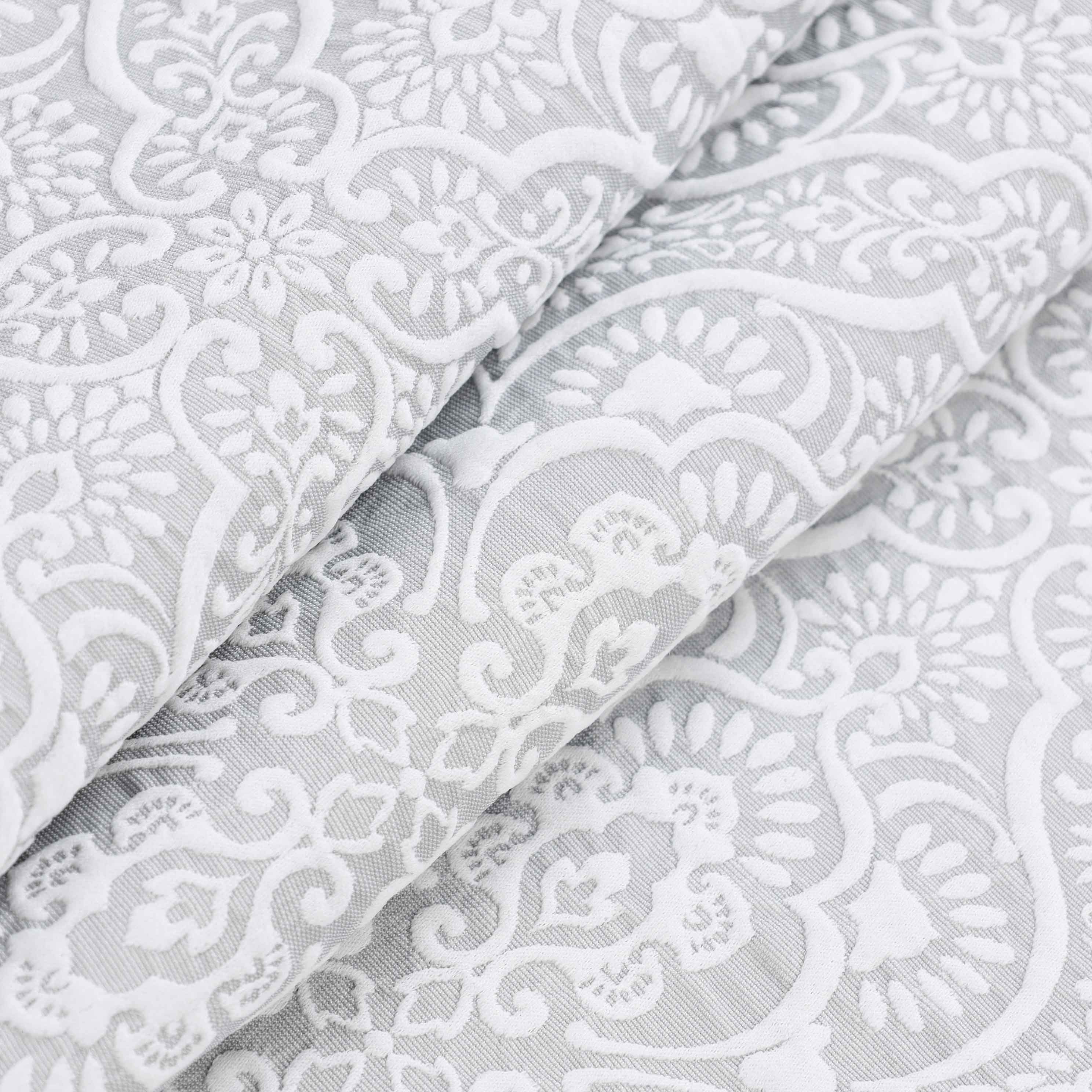 Enzy Medium Weight Floral Matelasse Bedspread & Sham Set - Queen Size Luxury Bedding for Master Bedroom Decor, Guest Room or Hotel Style Makeover