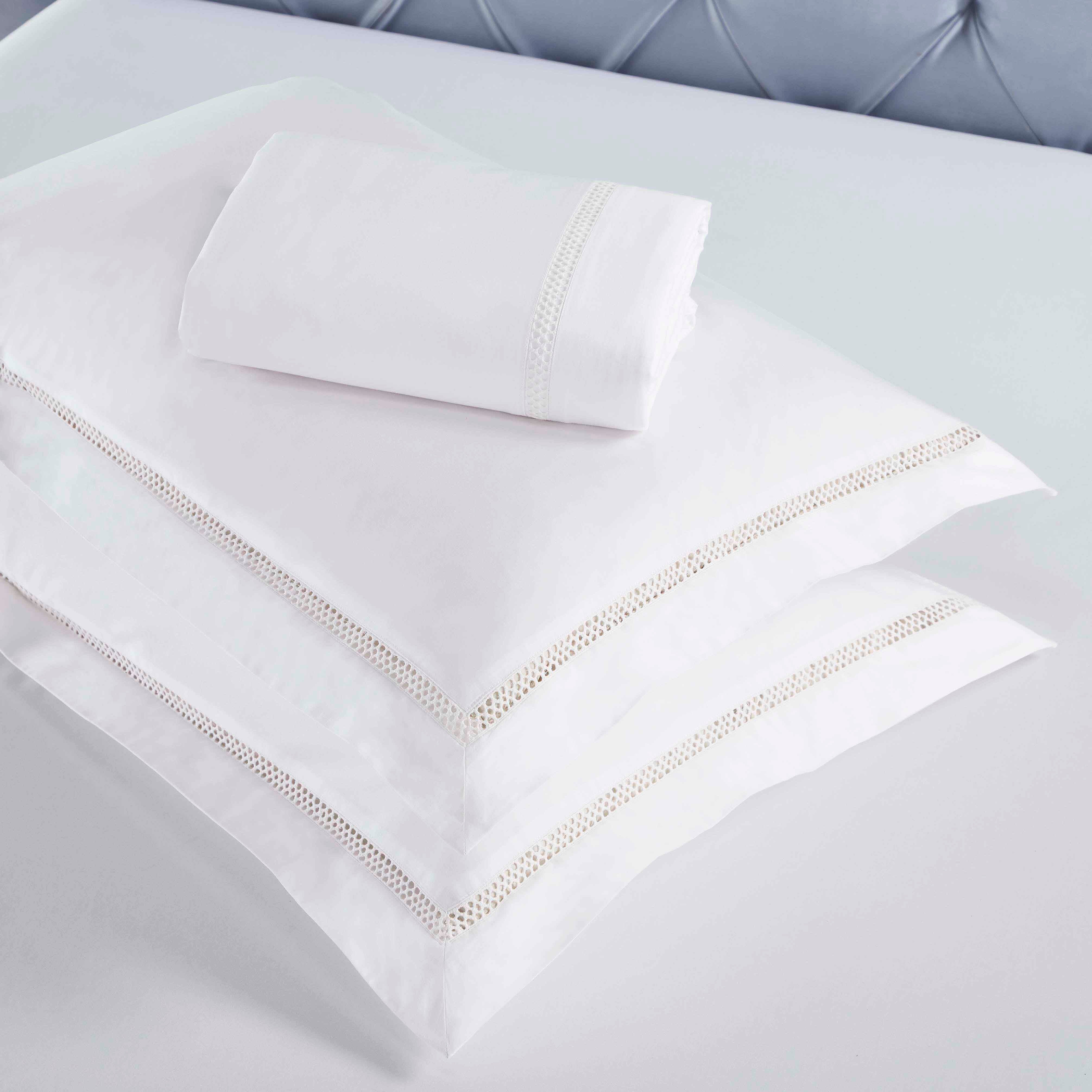 Riverton Cotton Cross Stitch Embroidered 3-Piece Duvet Cover Set - Queen Size, Soft Breathable Bedding for Cozy Bedroom Decor & Guest Room Essentials