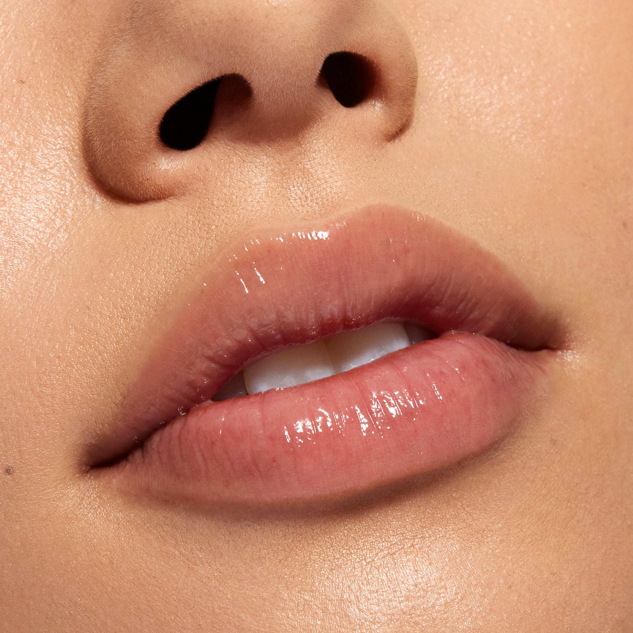 Hydrating Lip Oil for Dry Lips - Moisturizing & Nourishing Treatment - Perfect for Daily Use & Night Care