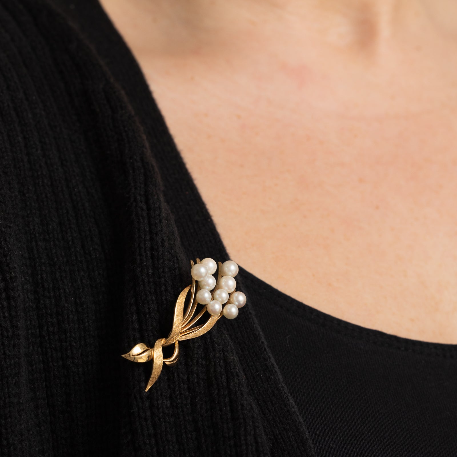 14K Gold Pearl Bouquet Brooch - Elegant Floral Pin for Women - Perfect for Weddings, Parties & Special Occasions