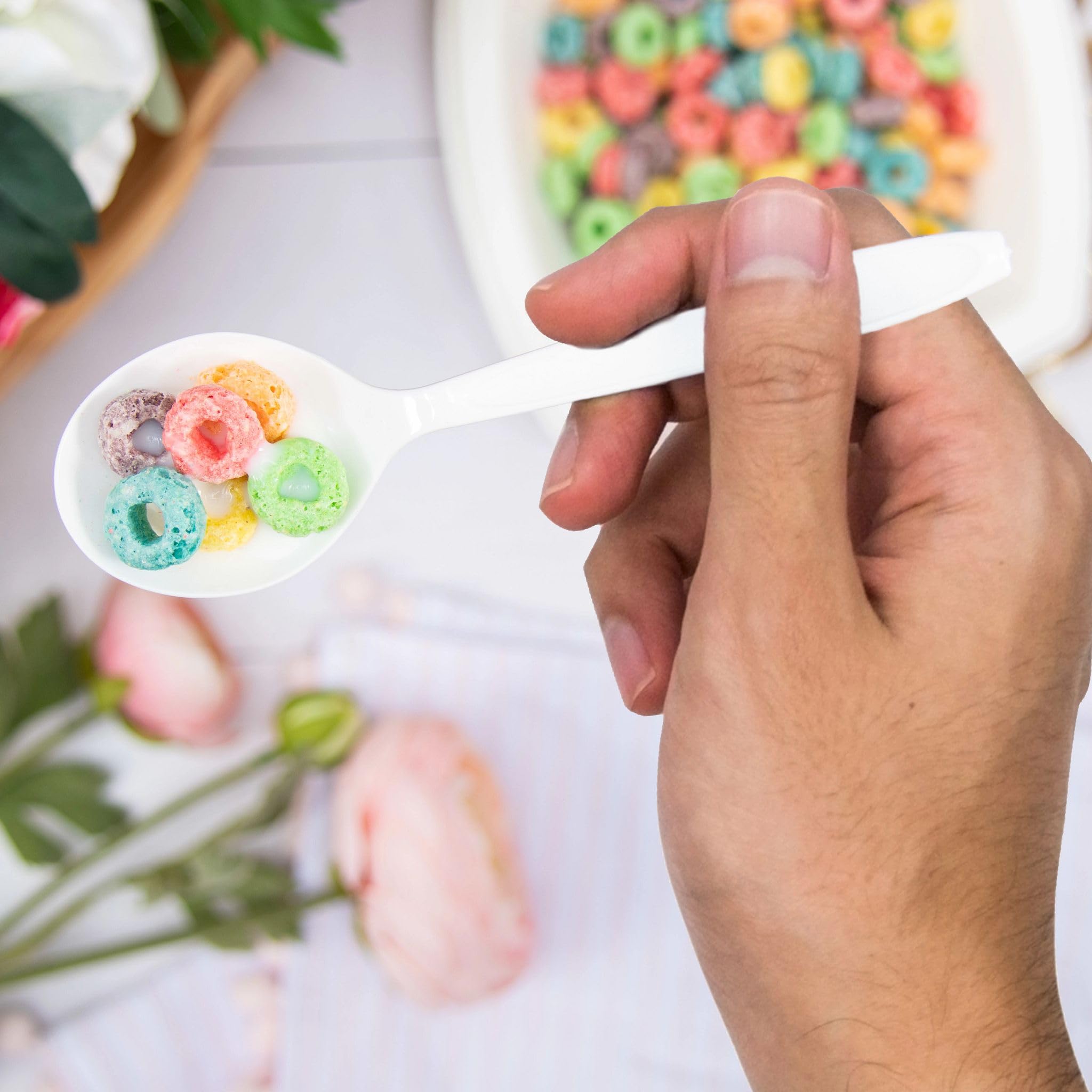 Bulk Pack of 1000 Solo RSWS-0007 Medium Weight White PS Soup Spoons - Durable Disposable Plastic Spoons for Restaurants, Catering, Parties & Food Service