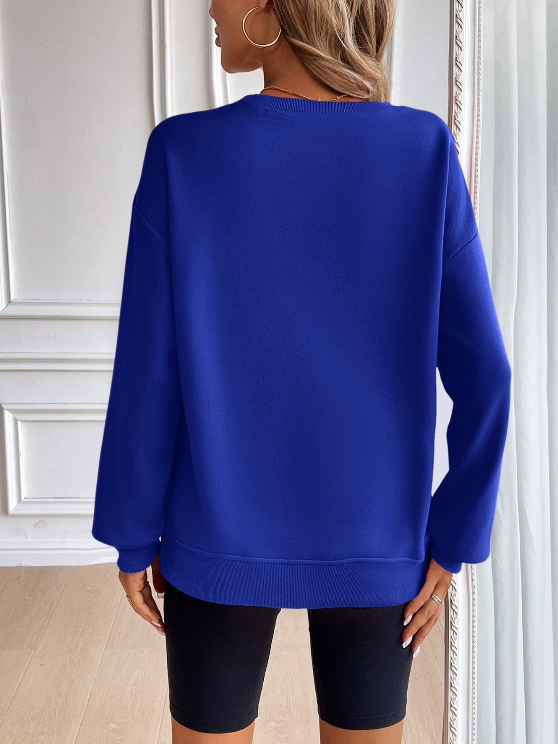 Ivy Lane Women's Round Neck Long Sleeve Sweatshirt - Soft Casual Pullover for Fall & Winter, Perfect for Coffee Dates, Work from Home & Weekend Outfits