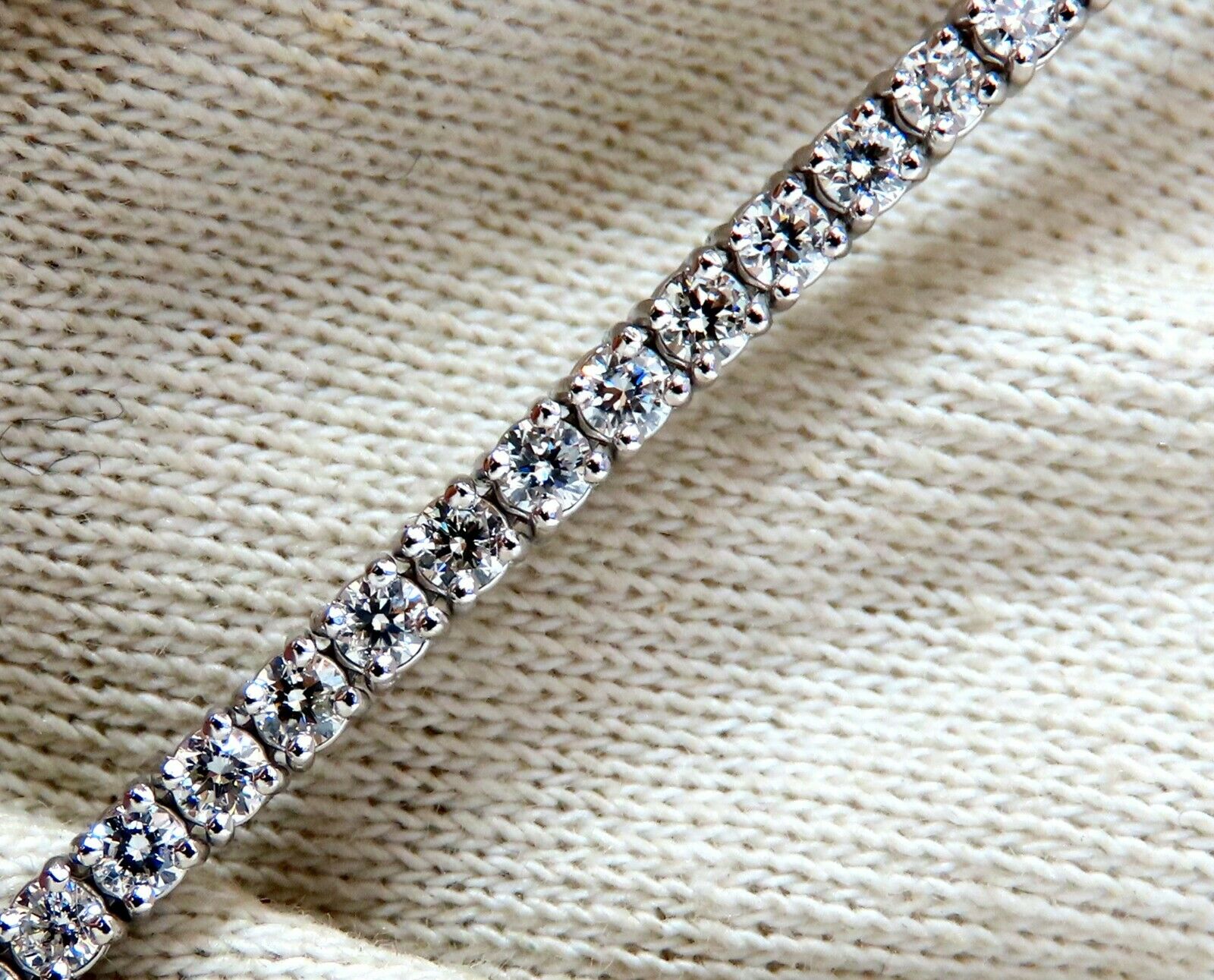 2.87 Carat Natural Diamond Tennis Bracelet in 14K Gold - Classic Riviera Design for Women - Perfect for Weddings, Anniversaries & Special Occasions