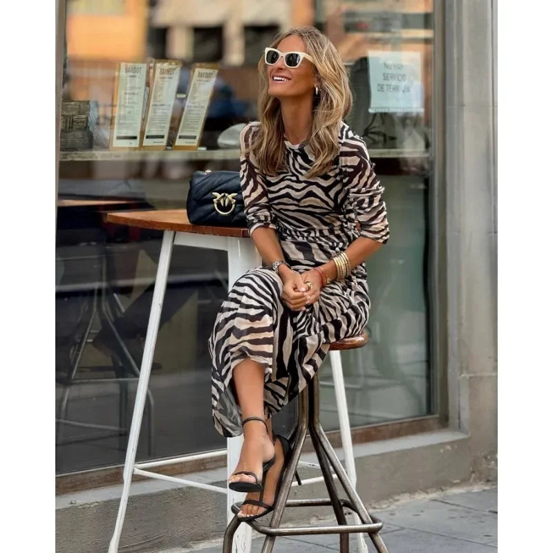 2023 New Women's Warm Zebra Print Velvet Stretch Slim Dress - Long Sleeve Round Neck High Waist Bodycon Dress for Fall Winter | Perfect for Parties, Date Nights & Office Wear