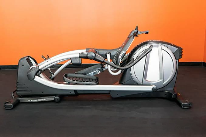NordicTrack Space Saver SE9i Elliptical Machine - Compact Home Gym Equipment for Cardio & Full-Body Workout - Perfect for Small Spaces & Apartment Fitness