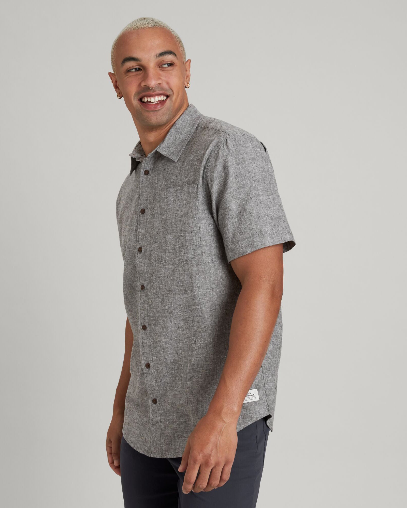 Men's Flaxton Short Sleeve Shirt - Stingray Chambray Casual Button Down Shirt for Summer | Office Wear & Outdoor Activities