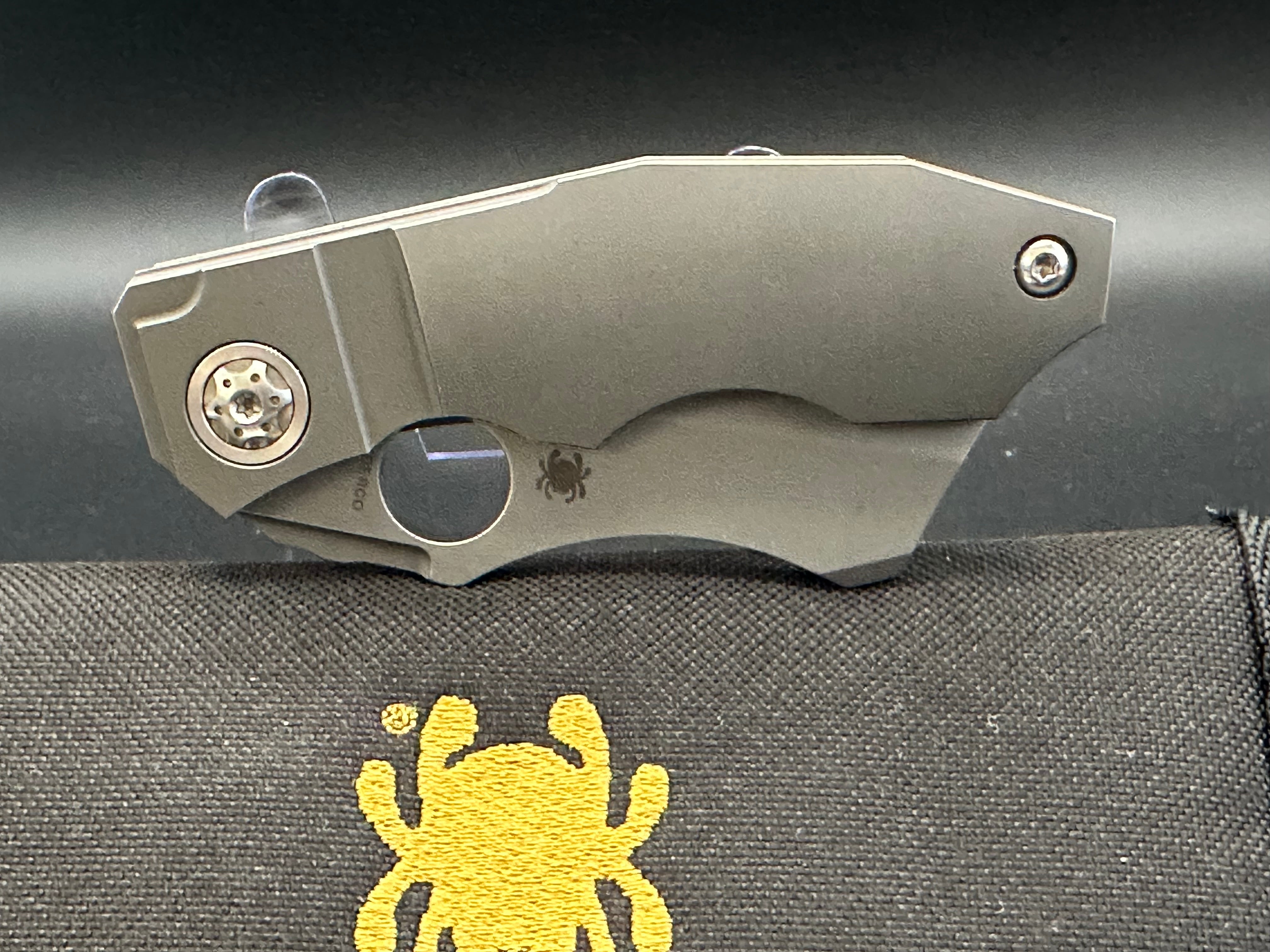 Spyderco Stovepipe Folding Knife - Premium EDC Pocket Knife for Outdoor, Camping & Everyday Carry | High-Quality Stainless Steel Blade & Ergonomic Grip
