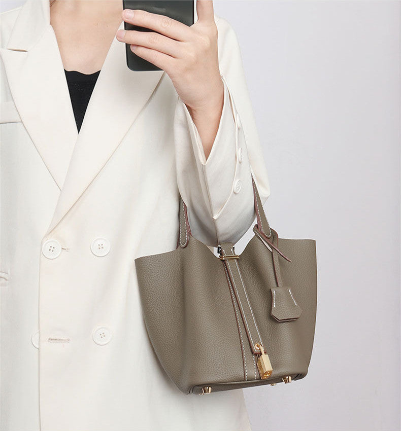 Stylish Genuine Leather Bucket Bag for Women - Trendy Crossbody Shoulder Handbag - Perfect for Work, Travel & Everyday Use