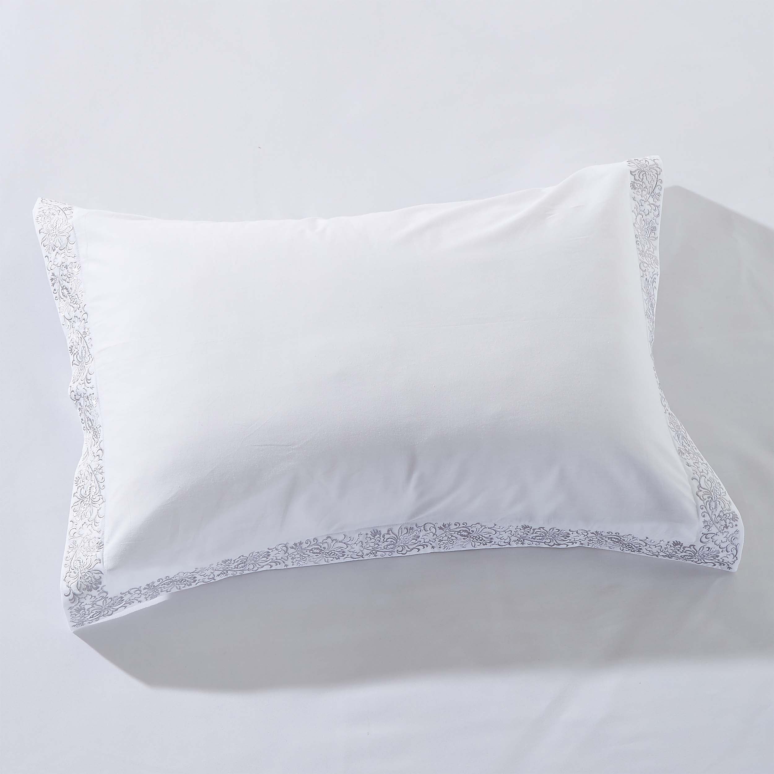 Moonlawn Cotton Floral Embroidered Duvet Cover Set - Queen Size 3-Piece Bedding Set with Pillowcases, Soft & Breathable for All Seasons - Perfect for Master Bedroom, Guest Room & Cozy Home Decor