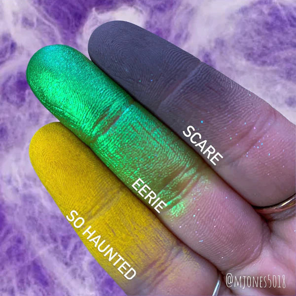 Spooky Halloween Haunted Eyeshadow Palette - 12 Highly Pigmented Matte & Shimmer Shades for Creepy, Glamorous Looks | Perfect for Costume Parties, Themed Events & Gothic Makeup