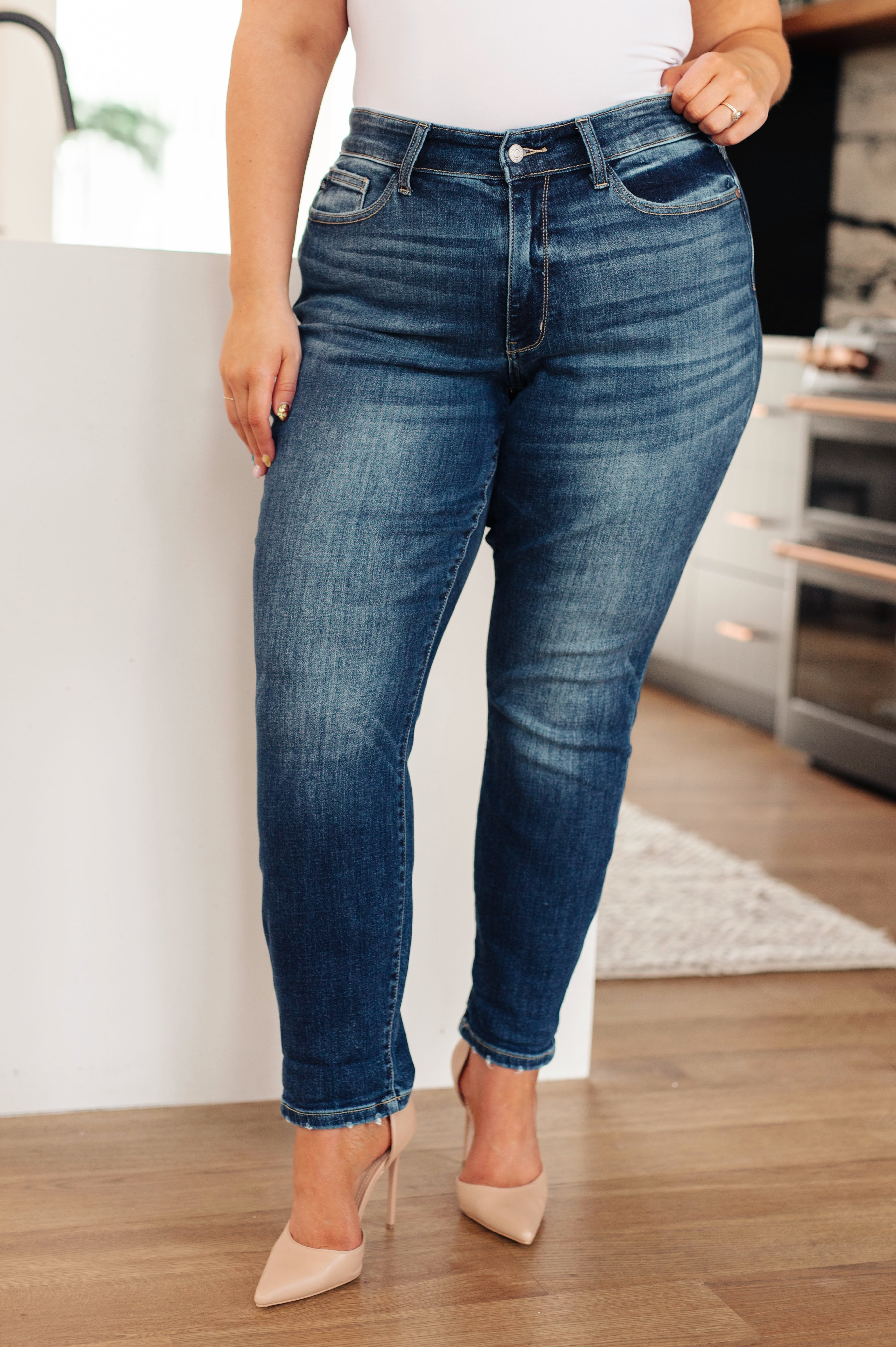 London Midrise Cuffed Boyfriend Jeans for Women - High Waist Relaxed Fit Denim Pants for Casual Outfits & Everyday Wear