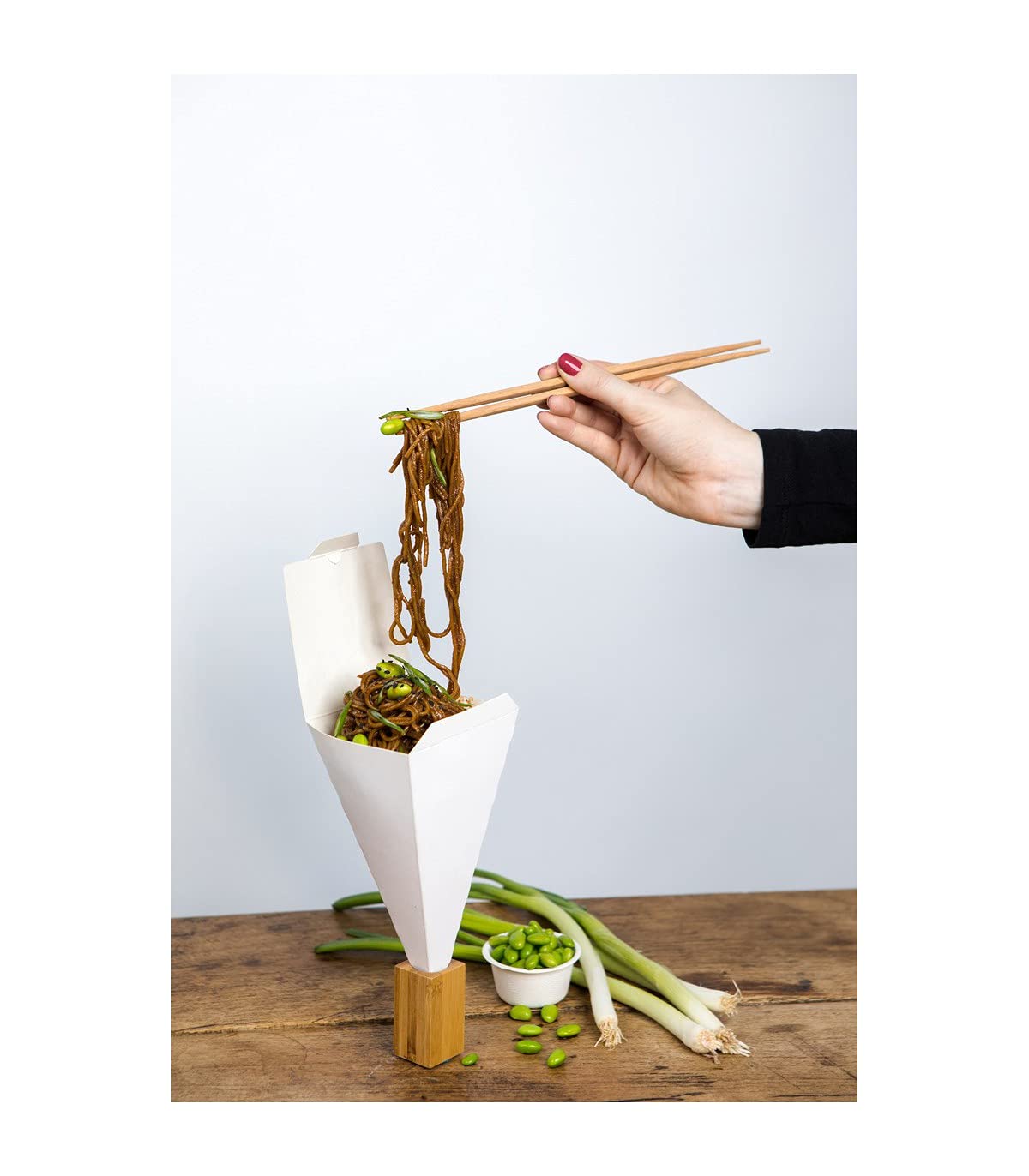 PacknWood 210SCONE 3.5 x 3.5 Inch White Closable Snack Cone - Perfect for Parties, Movie Nights, and Snack Serving