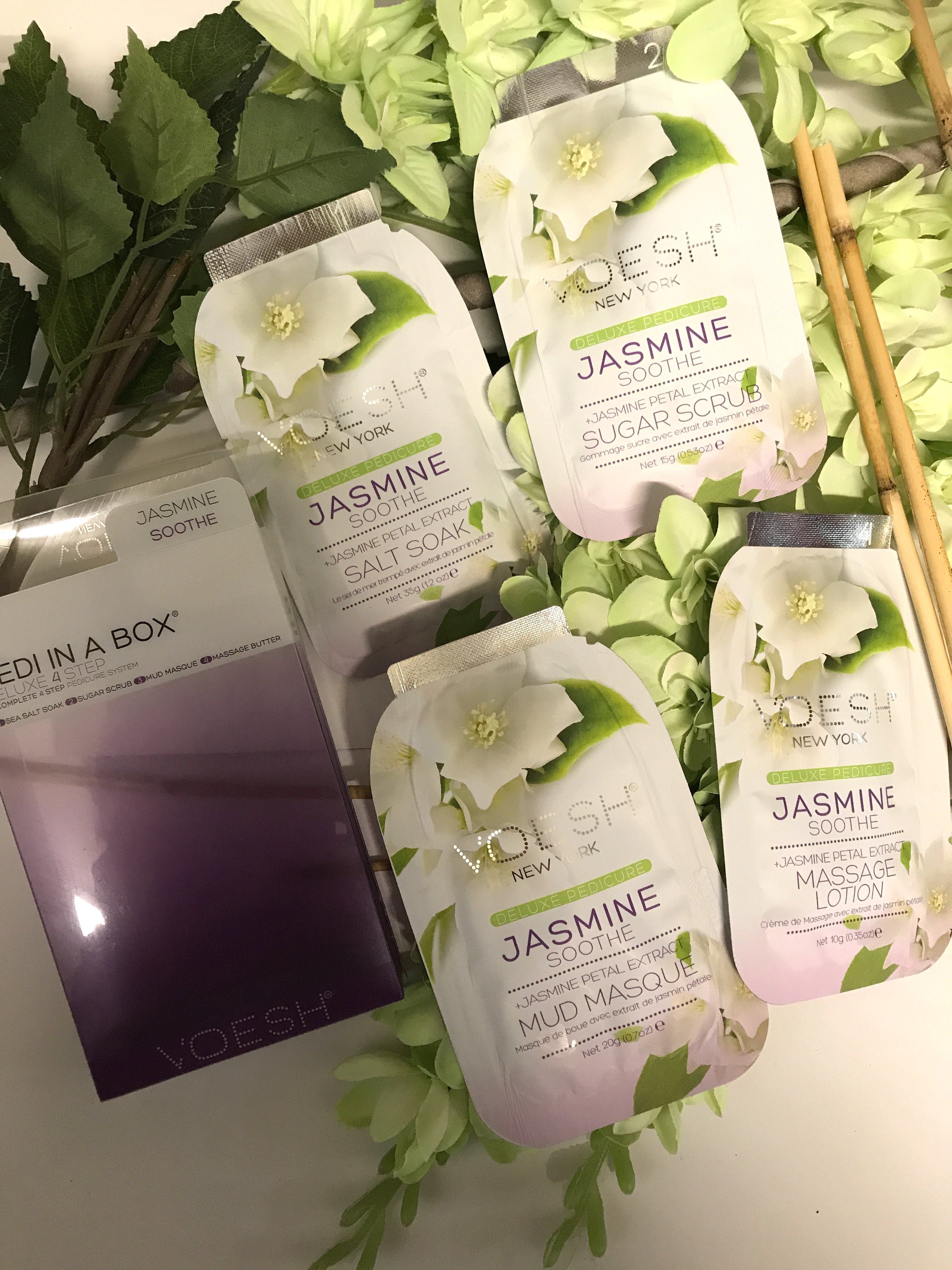 Voesh Pedi in a Box - Jasmine Soothe Exfoliating Foot Peel Mask for Soft Smooth Feet | At-Home Spa Pedicure Treatment for Dry Cracked Heels & Calluses