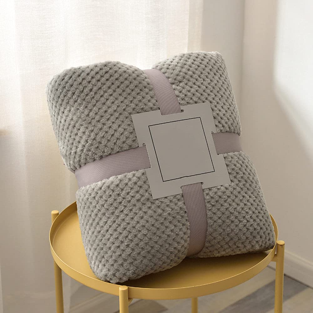 Premium Polar Microfiber Blanket - 200x230cm Large Thick Bed Blanket & Sofa Throw - Soft Pink Blanket for Kids & Adults - Ultra Cozy Home Textile for Winter Nights (Also Available in Gray 180x200cm) - Perfect for Bedroom, Living Room, and Family Movie Nights