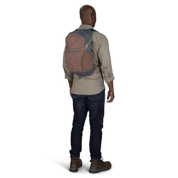 Osprey Daylite Plus Everyday Backpack - Lightweight Hiking Daypack for Men & Women - Perfect for Travel, Commuting & Outdoor Adventures