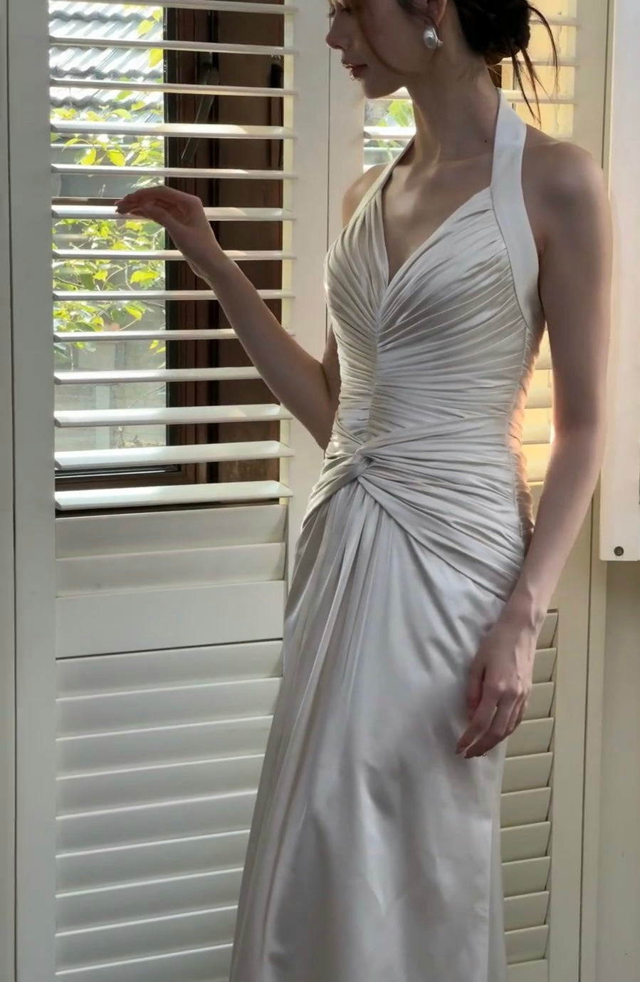 Elegant Halter Mermaid Satin Prom Dress for Women - Formal Evening Gown, Homecoming, Birthday Party & Special Occasions - Style J6336