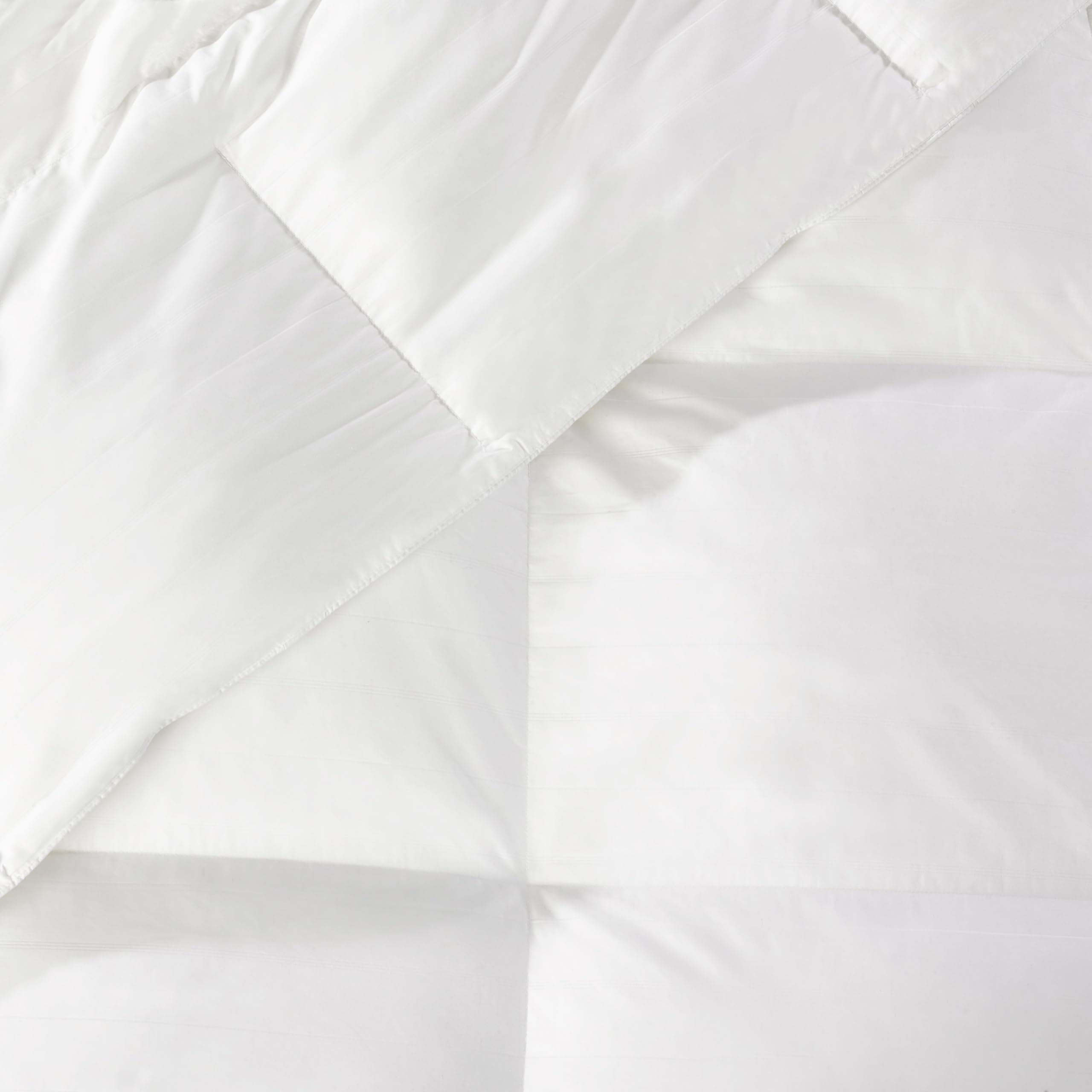 Calvin Klein King Size Down Alternative Comforter - Luxurious 100% Cotton Duvet Insert, Ultra Soft & Breathable for All-Season Warmth | Perfect for Master Bedroom, Guest Room & Cozy Home Decor