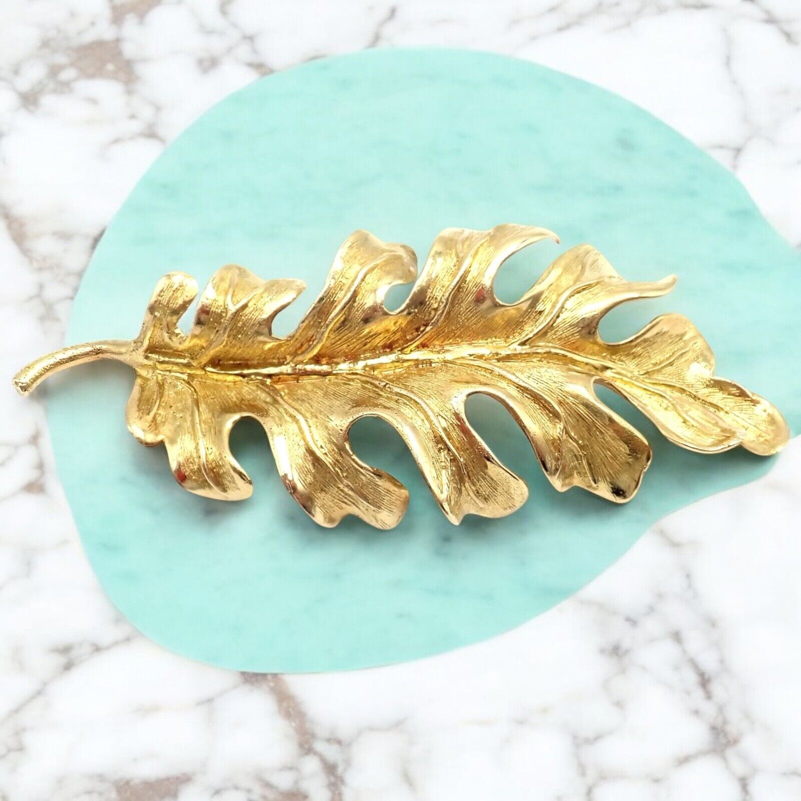 Vintage Tiffany & Co. 18k Yellow Gold Leaf Pin Brooch - Elegant Jewelry for Women, Perfect for Weddings, Parties & Special Occasions