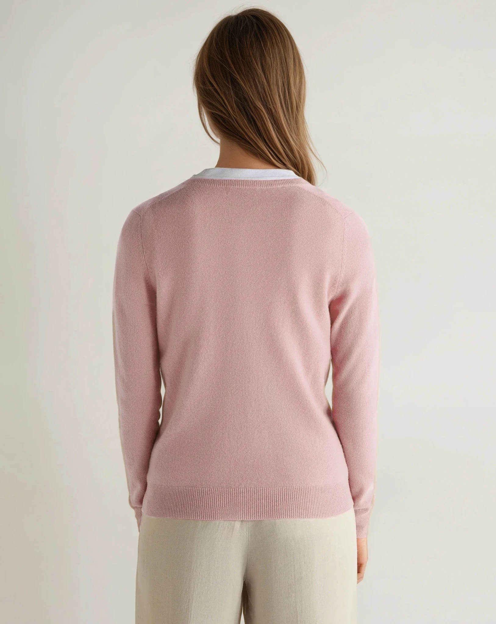 Women's Phoebe V-Neck Cashmere Sweater in Blossom Pink | Soft Luxurious Winter Pullover | Perfect for Office Wear & Holiday Outfits