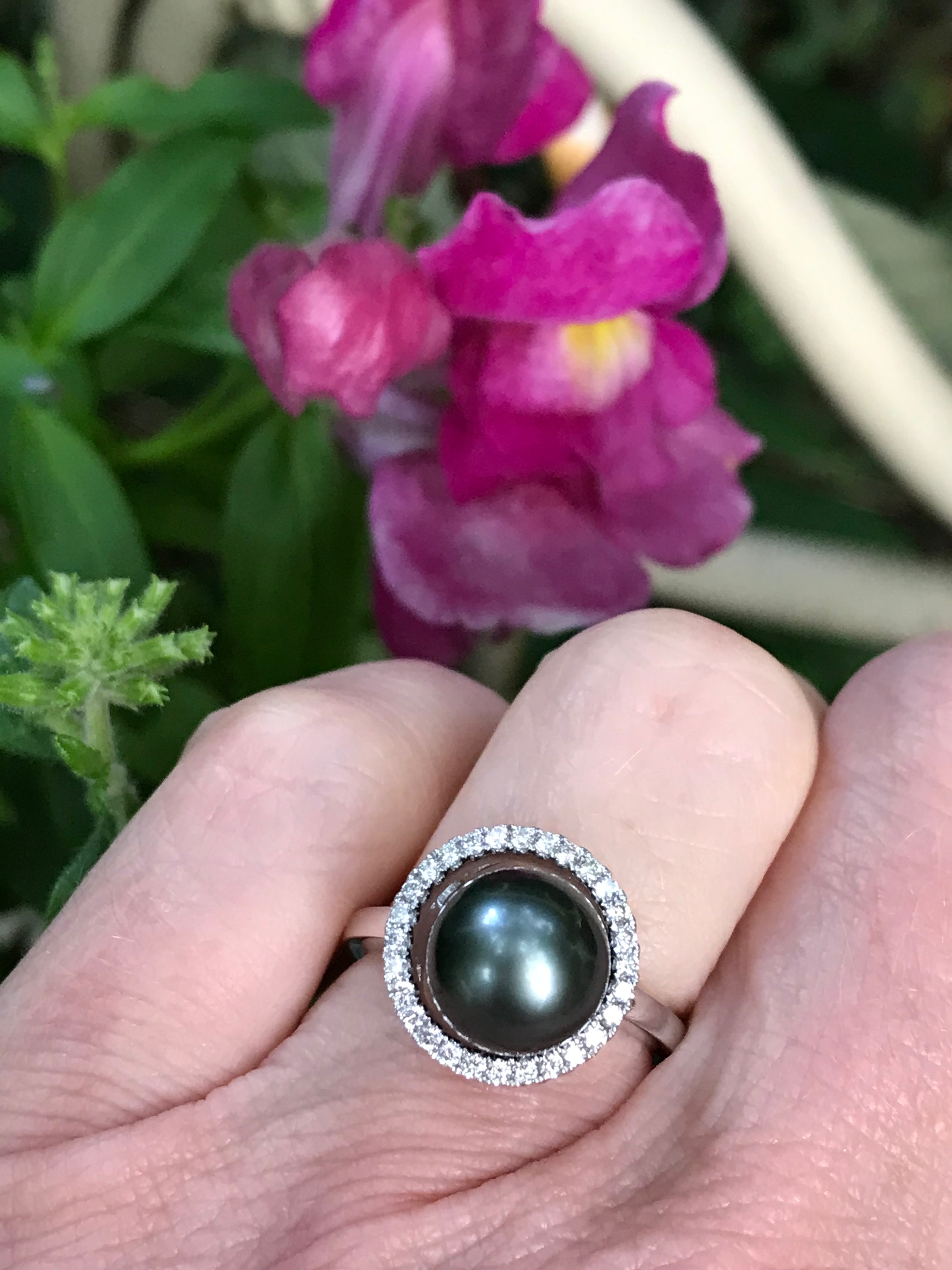Exquisite White Gold Tahitian Pearl & Diamond Halo Ring – Perfect for Weddings, Anniversaries & Special Occasions