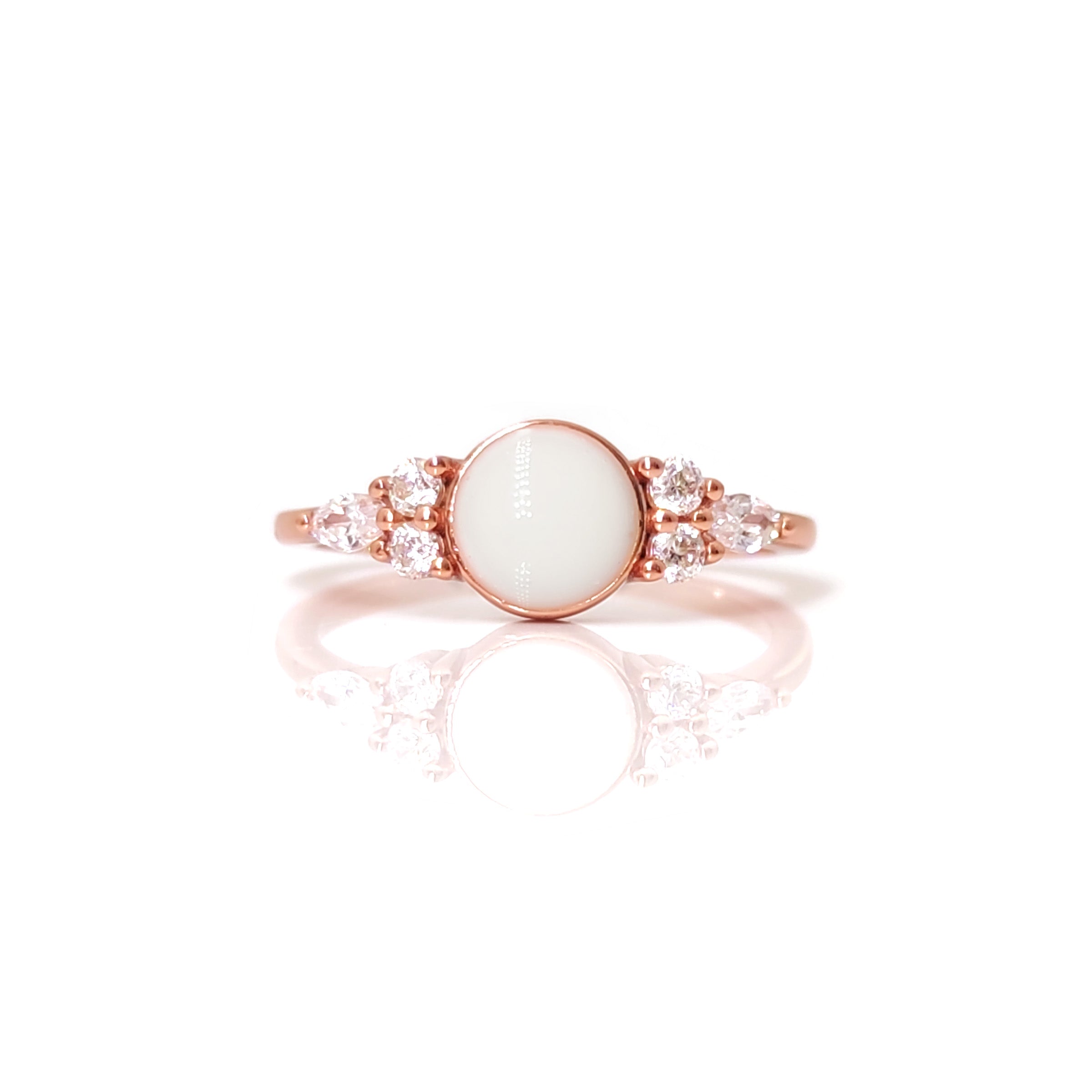 Lacta Gems: Elegant Breastmilk Keepsake Ring for Moms - Perfect for Nursing Mothers & Breastfeeding Jewelry Gifts - Cherish Precious Memories with Your Baby