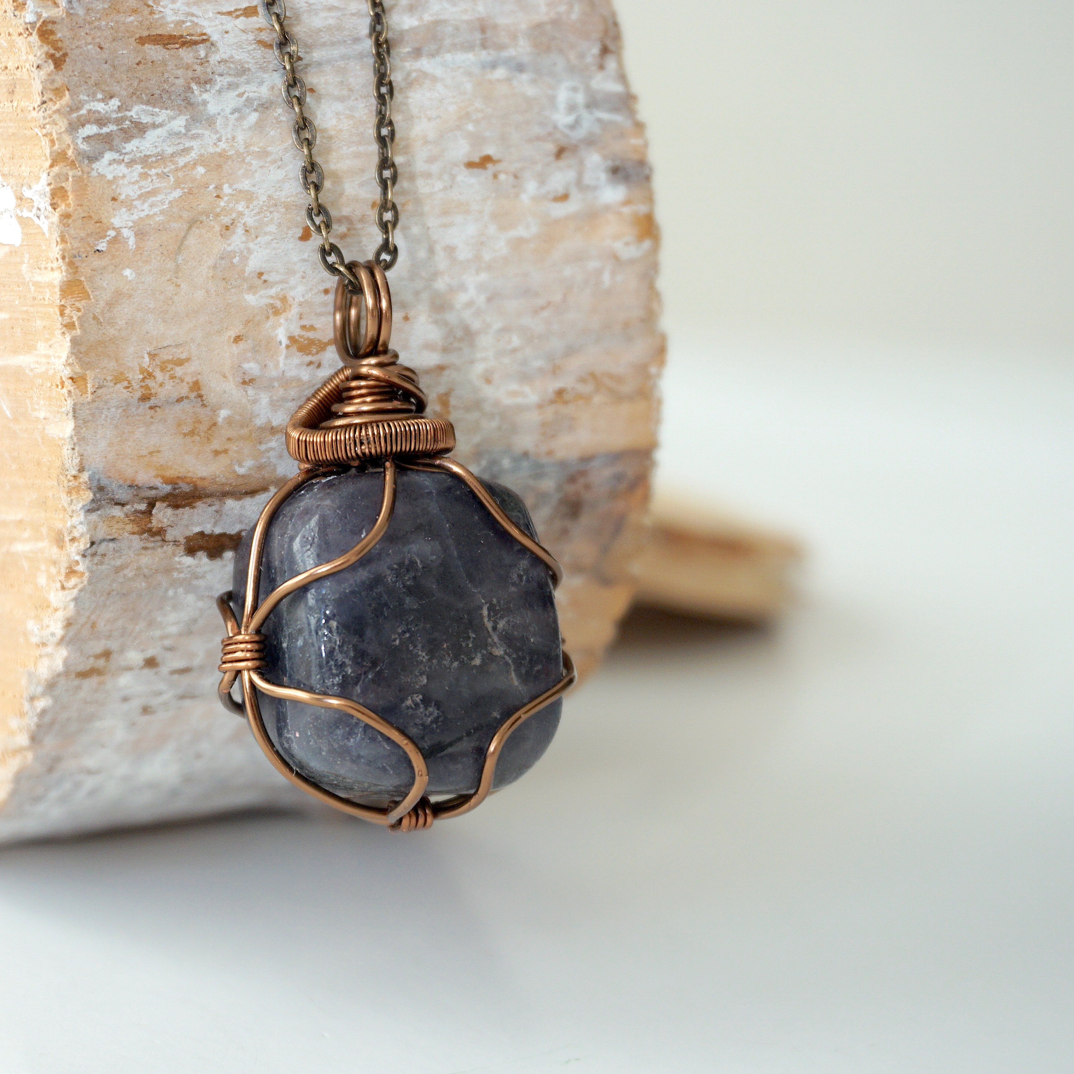Antique Bronze Sapphire Crystal Necklace for Women - Elegant Vintage Jewelry Gift for Birthday, Anniversary & Special Occasions