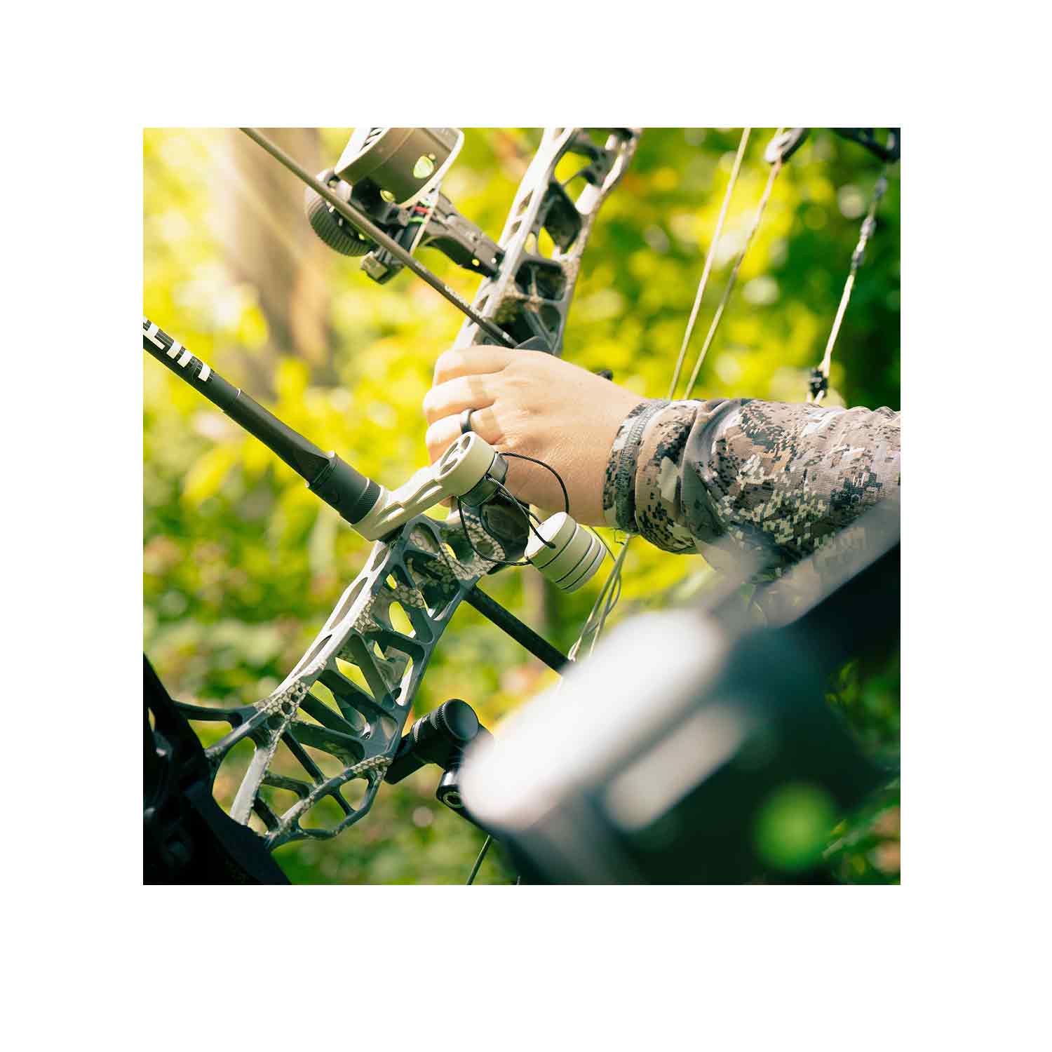 ACU Archery S.O.S. Elite Hunter Bow with Quick Disconnect System - Perfect for Hunting, Target Practice & Outdoor Adventures