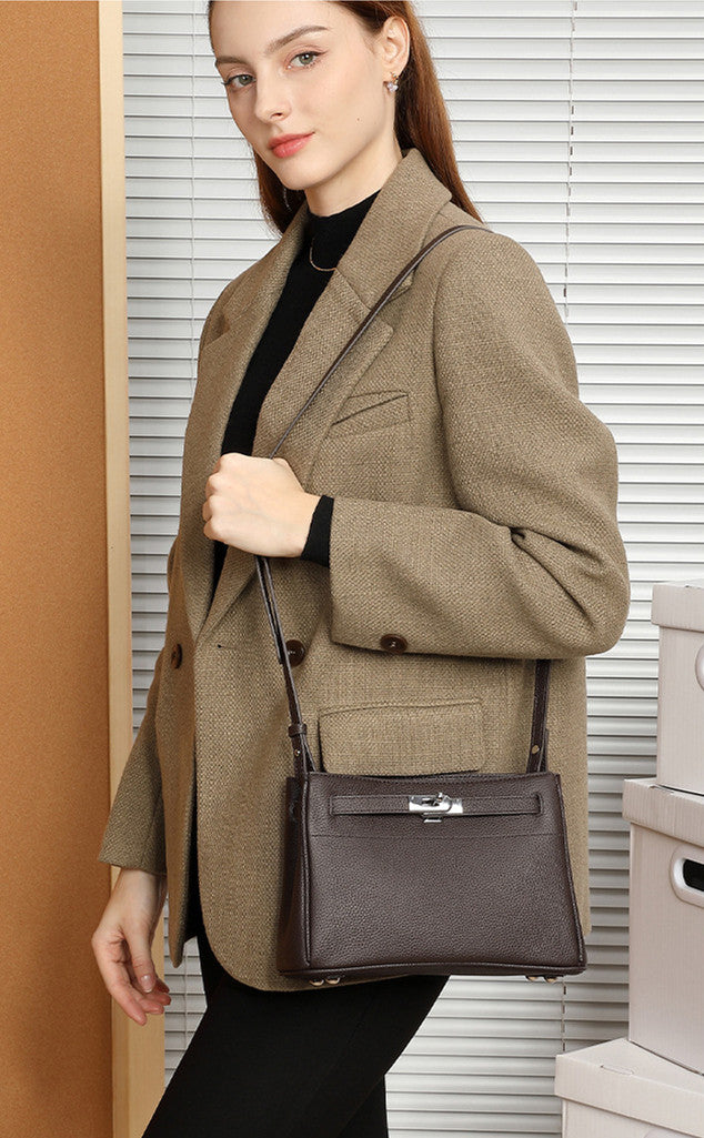 Stylish Small Square Shoulder Bag for Women - Trendy Crossbody Purse with Adjustable Strap - Perfect for Everyday Use, Travel & Shopping