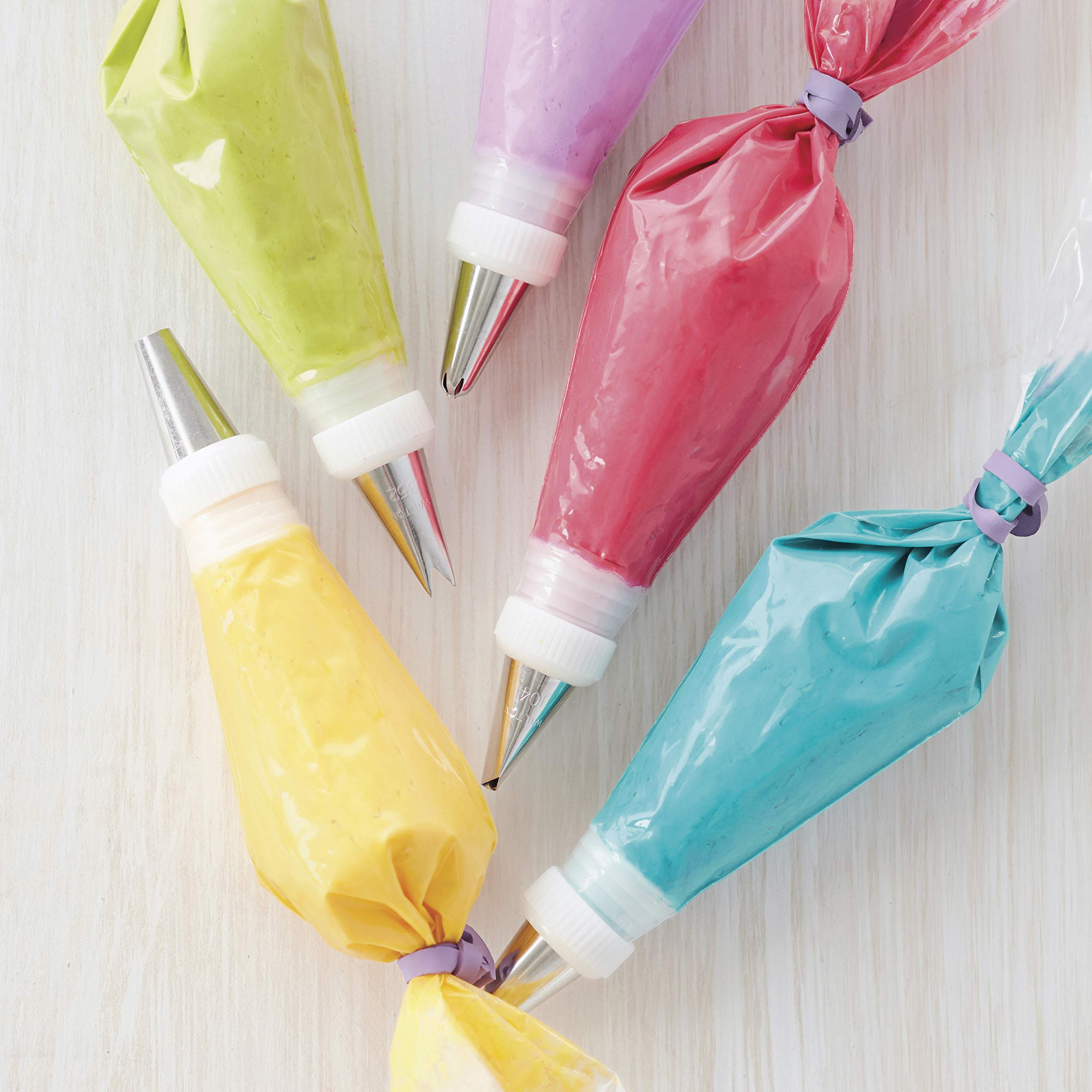 Wilton 12-Inch Disposable Piping Bags for Cake Decorating - 24 Pack White Icing Bags | Flexible, Microwave-Safe Pastry Bags for Buttercream, Royal Icing & Fondant | Perfect for Birthday Cakes, Cupcakes & Cookie Decorating