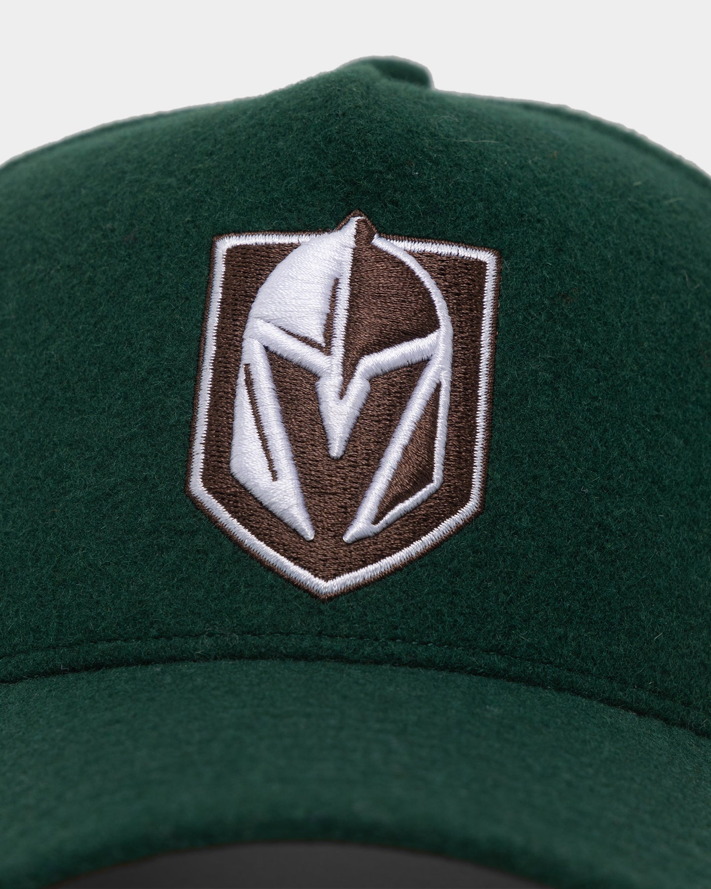 47 Brand Vegas Golden Knights Cliffside Offside DT Snapback Hat - Dark Green Adjustable Baseball Cap for Men & Women - Perfect for Sports Fans, Casual Wear & Outdoor Activities