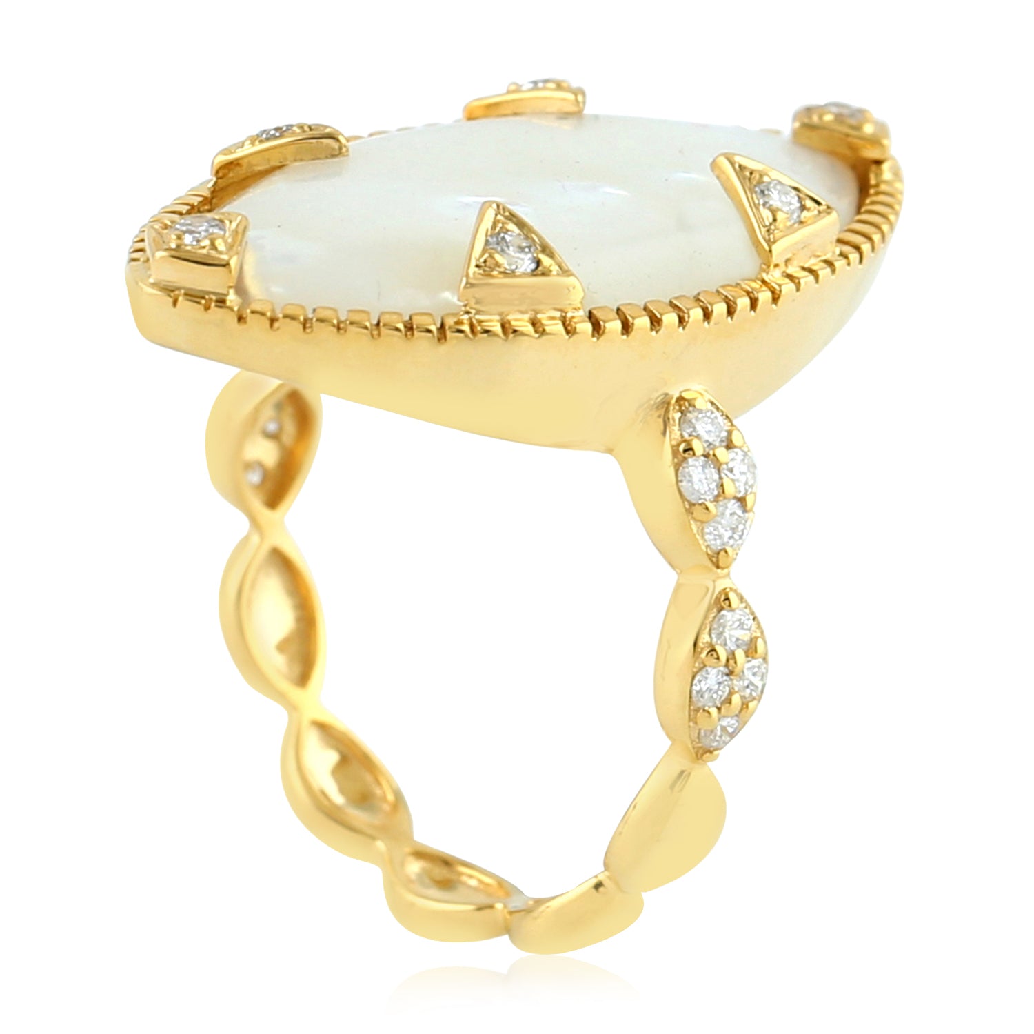 Exquisite Bezel Set Mother of Pearl Gemstone Ring with Prong Diamonds in 14K Yellow Gold – Perfect for Weddings, Anniversaries & Special Occasions