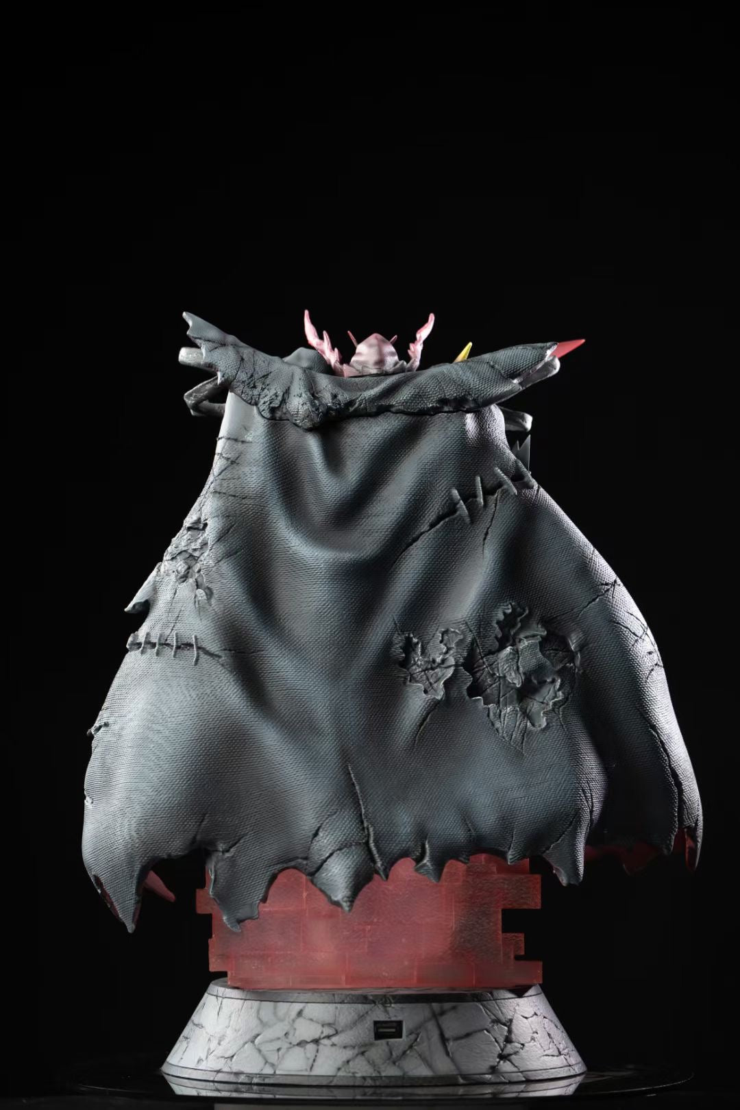 MO Studio x PaPa Studio Omegamon Zwart Damaged Version - Limited Edition Collectible Figure for Anime Fans and Digimon Collectors | Perfect for Display, Gifts, and Gaming Setups