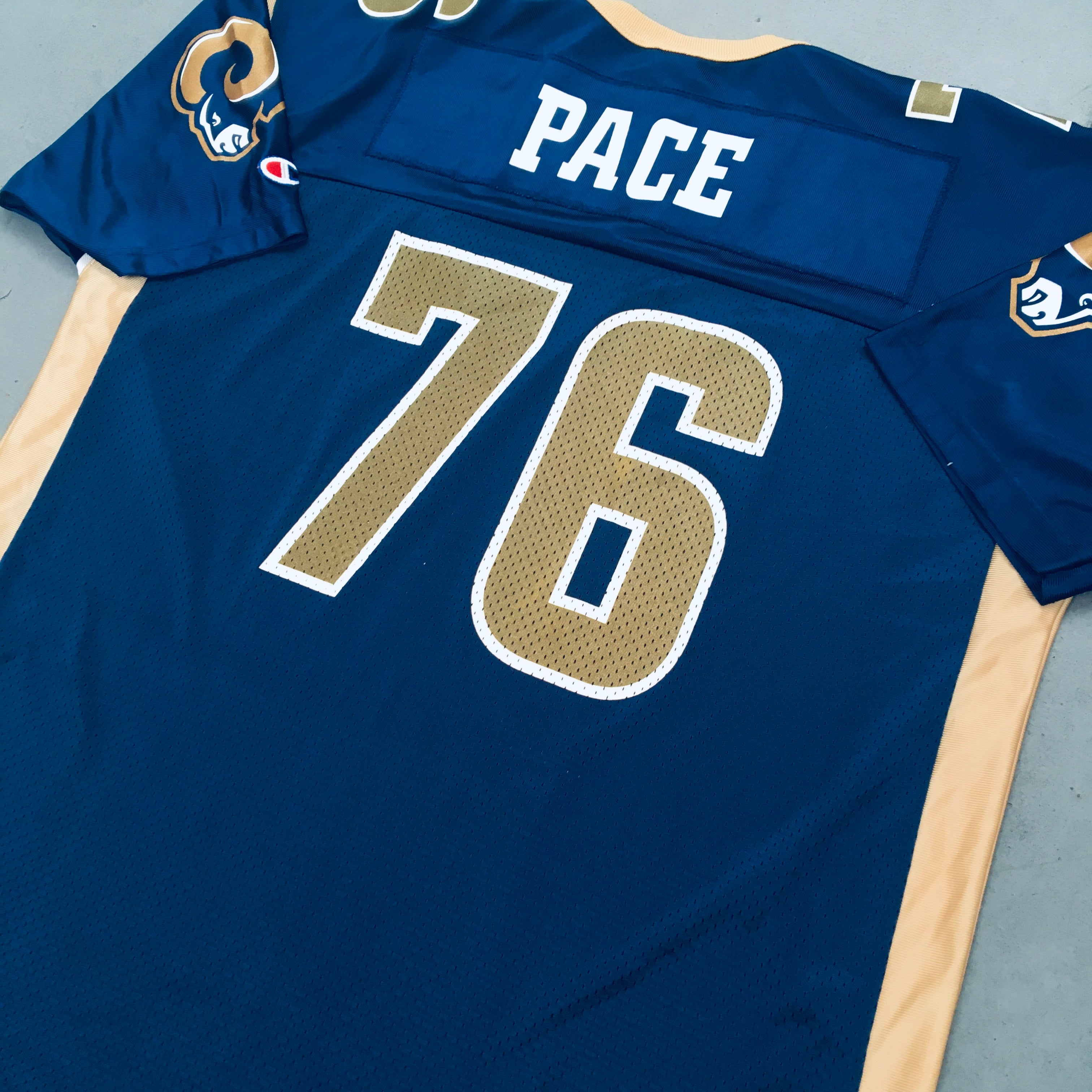 Orlando Pace St. Louis Rams 2000/01 NFL Jersey XL - Vintage Football Jersey for Fans, Collectors & Game Day Outfits