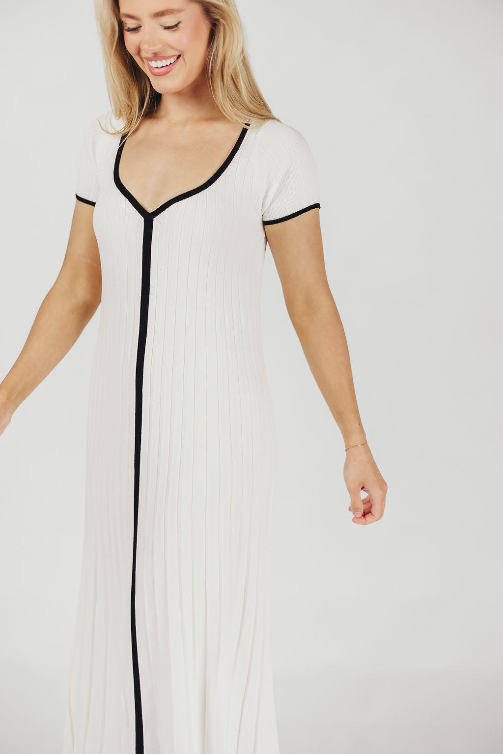 Elegant Marilyn Knit Maxi Dress in Off White - Perfect for Weddings, Parties & Summer Vacations