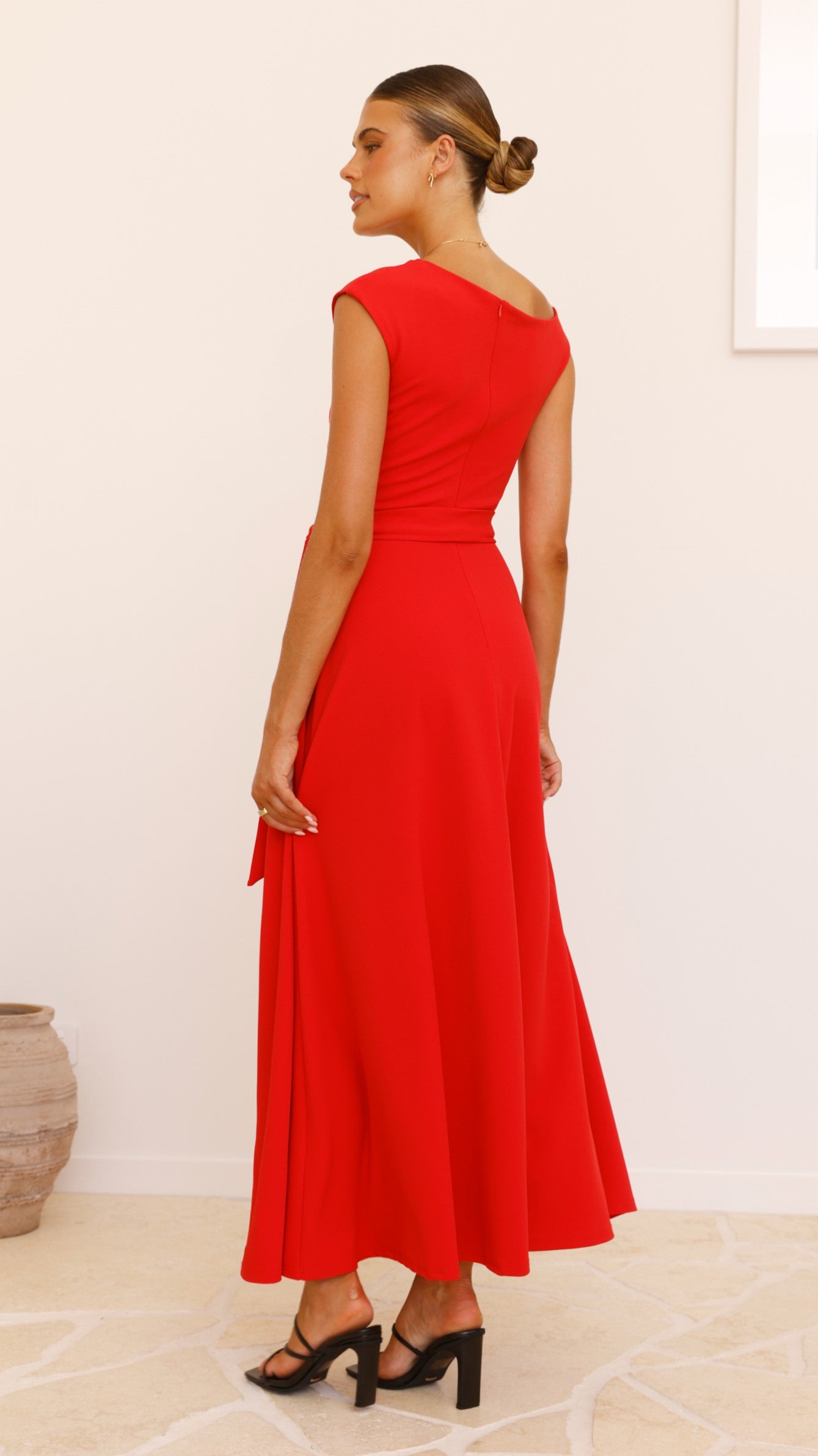Gemma Maxi Dress - Elegant Red Flowy Long Dress for Women | Perfect for Summer, Beach, Parties & Special Occasions