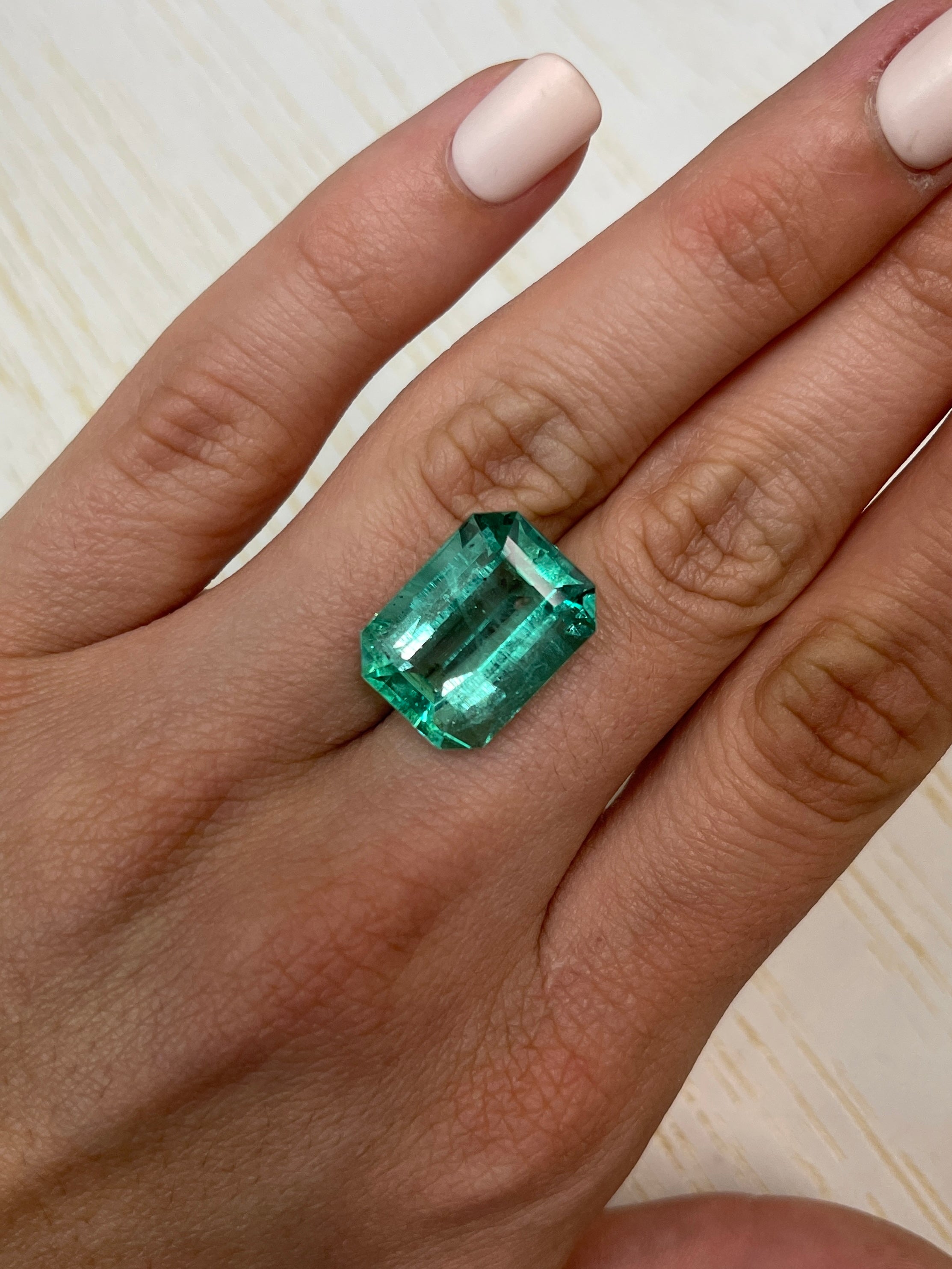 17.12 Carat GIA Certified Natural Colombian Emerald - Loose Gemstone 19x14mm Emerald Cut for Jewelry Making, Engagement Rings & Luxury Gifts
