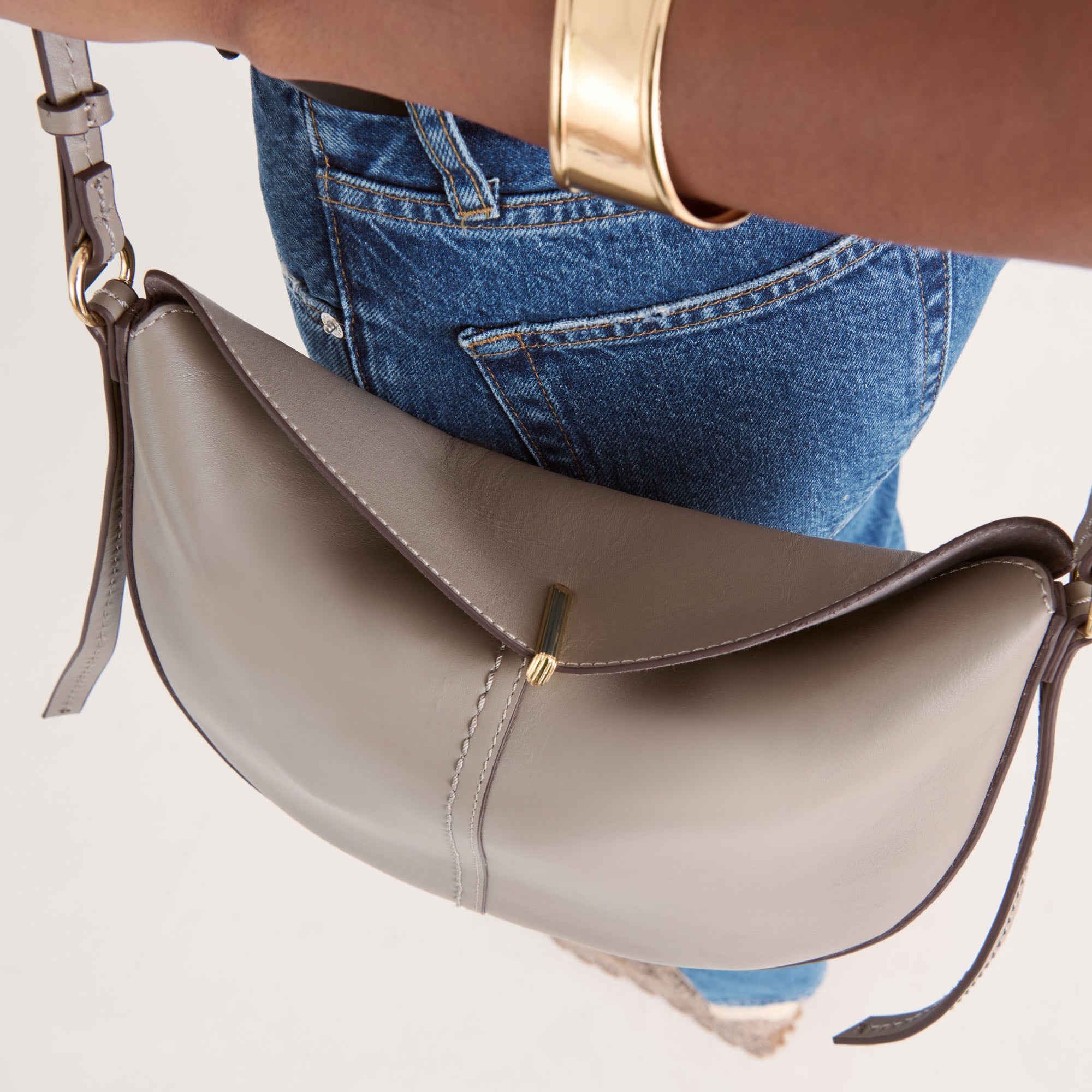 BURANO Crossbody Bag for Women - Genuine Grey Leather Purse, Stylish Shoulder Bag for Everyday Use, Work, Travel & Shopping