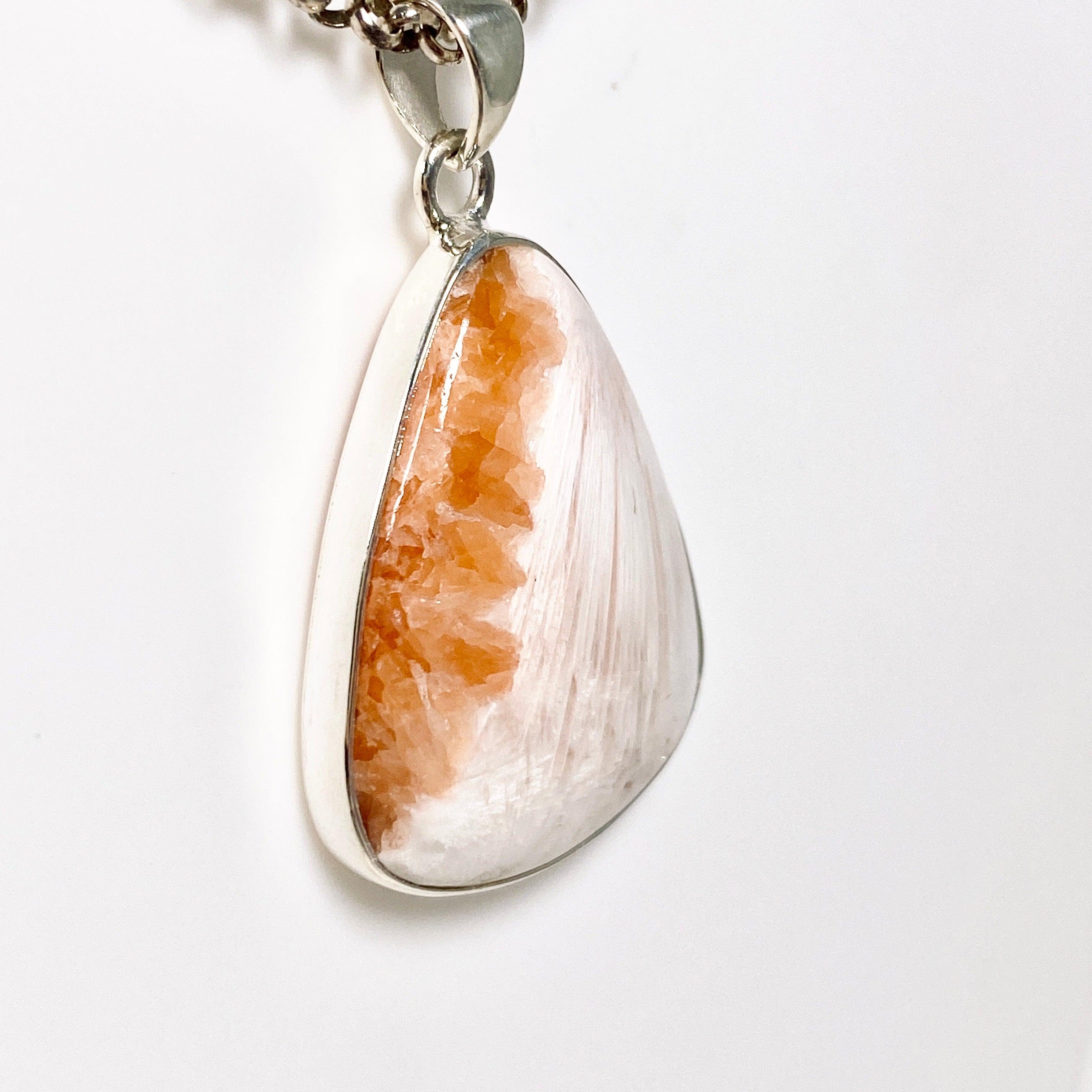 Scolecite Teardrop Pendant Necklace KPGJ3811 - Natural Crystal Healing Jewelry for Meditation & Energy Balancing