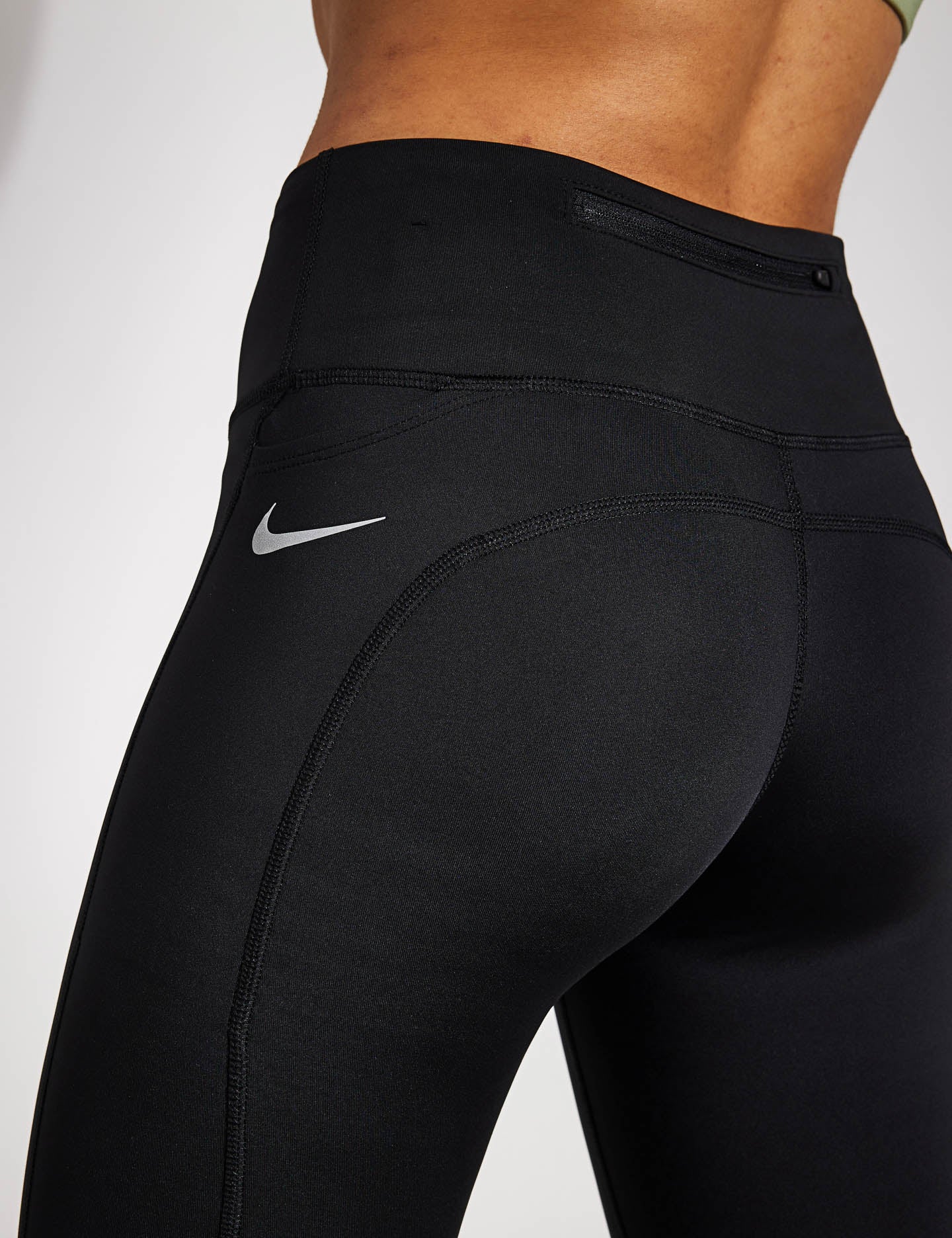 High-Waisted Black Running Leggings for Women - Breathable & Quick-Dry Workout Tights - Perfect for Gym, Yoga & Outdoor Activities