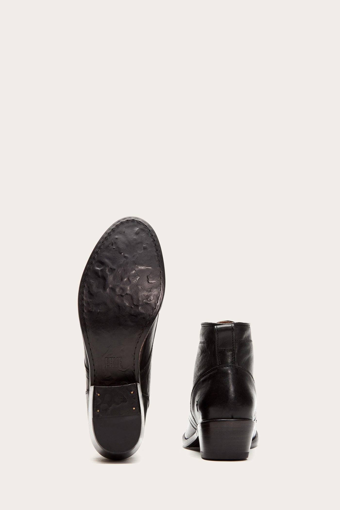 Vintage Carson Lace-Up Shoes - Authentic Pre-Owned Footwear for Men & Women | Perfect for Casual Wear, Retro Fashion & Sustainable Style