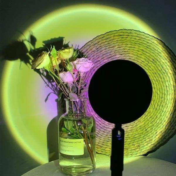 Sunset Projection Lamp - Romantic Sunset Mood Light for Bedroom, Living Room & Party Decor - Creates Stunning Sunset Ambiance for Relaxation, Meditation & Home Decoration