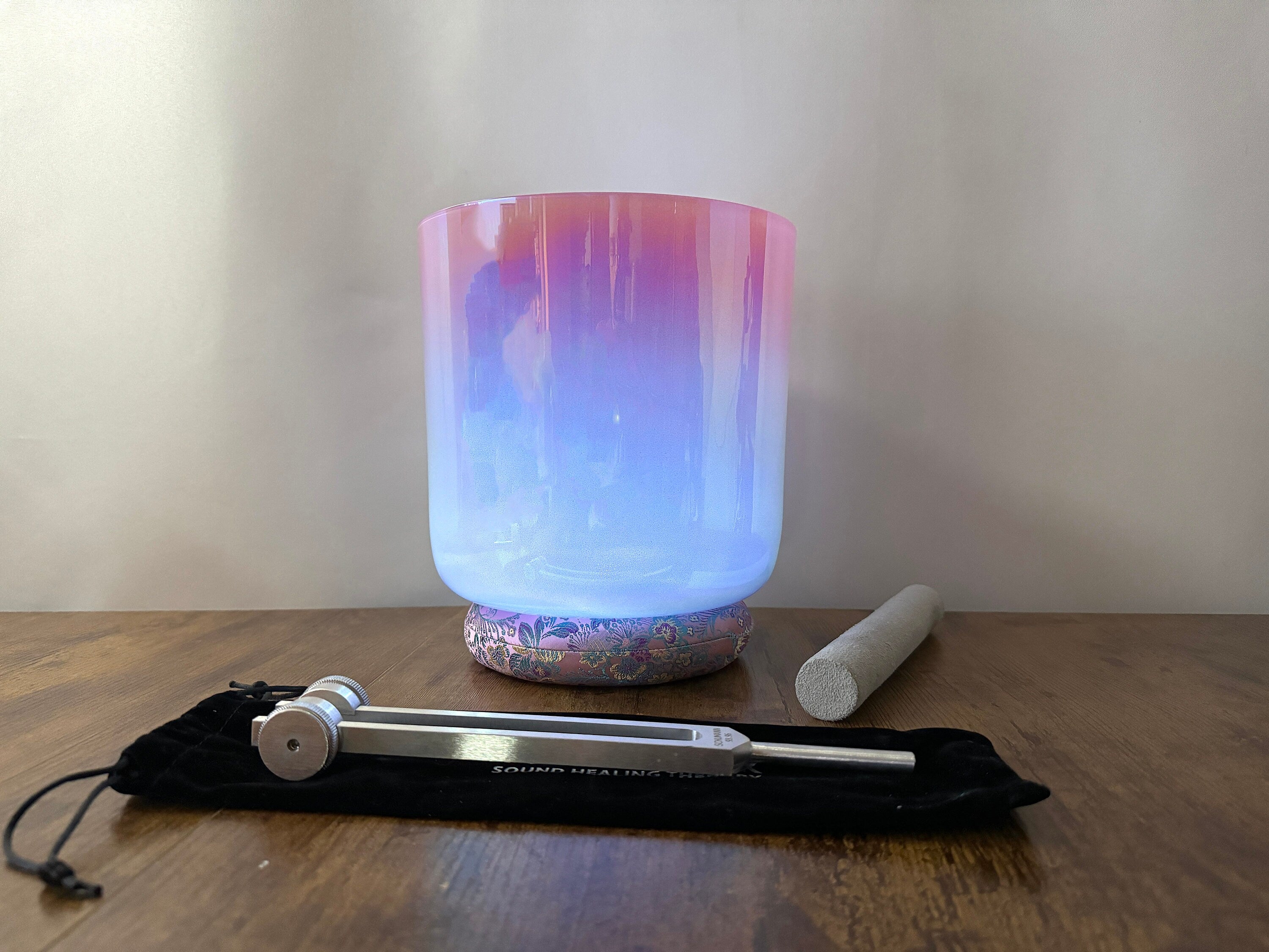 Premium Clear 8 Crystal Singing Bowl Set with 432Hz Tuning Fork - G Note for Throat Chakra Healing, Includes Suede Striker, O-Ring & Carry Case - Perfect for Meditation, Sound Therapy & Chakra Balancing