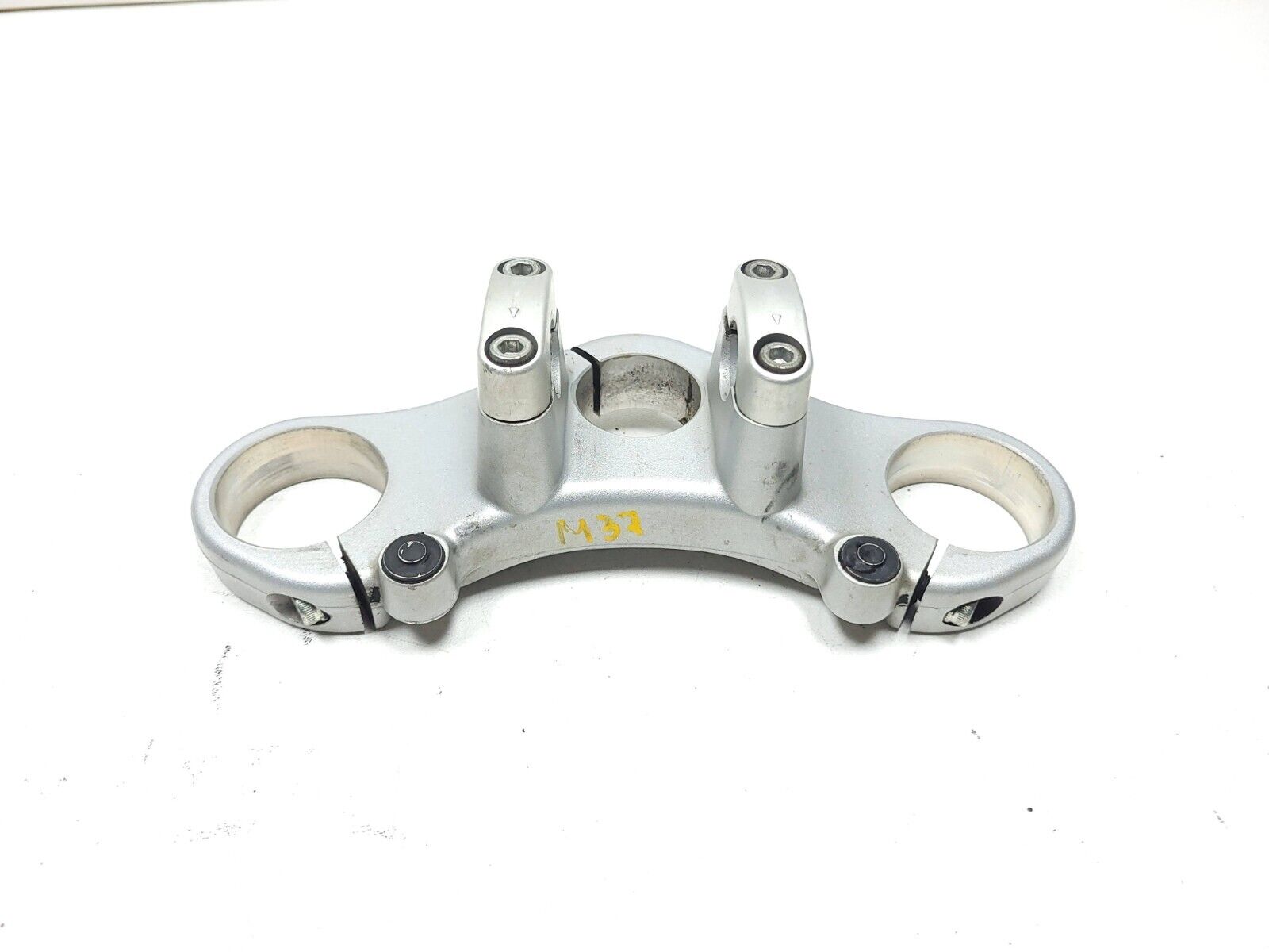 Original Ducati Monster M600 620 Triple Tree Lower OEM Replacement Part - Perfect for Motorcycle Repair & Customization Projects