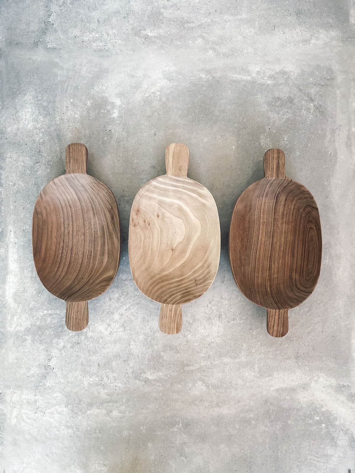 Premium Handcrafted Walnut Wood Bowl with Double Handles - Perfect for Serving Salads, Fruits, and Snacks - Elegant Kitchen & Dining Decor