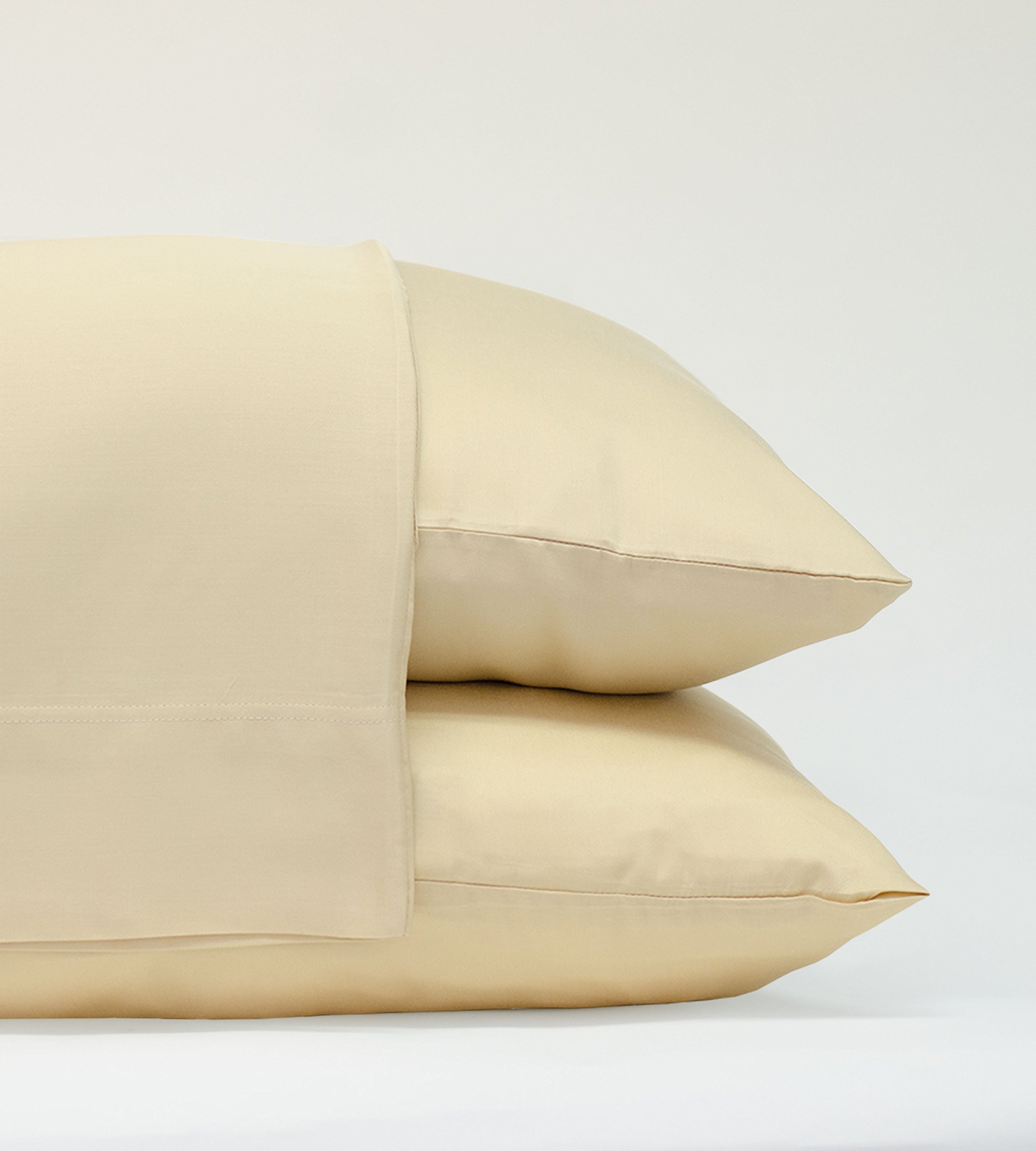 Cariloha Classic 2-Piece Bamboo Pillowcase Set - Ultra Soft 100% Viscose from Bamboo - Standard Size Ivory - Perfect for Bedroom, Guest Room & Travel Accessories