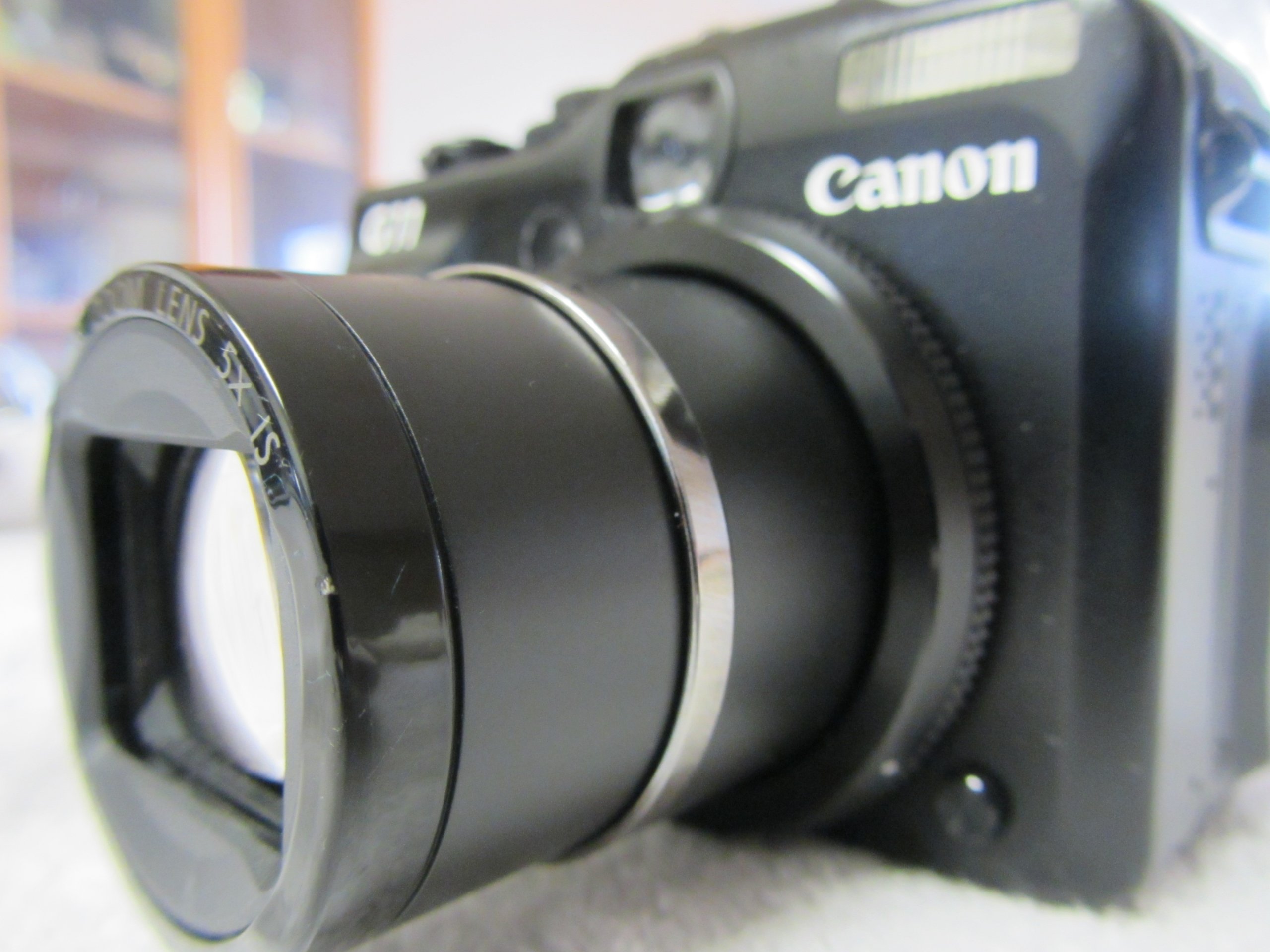 Refurbished Canon PowerShot G12 Digital Camera - 10MP, 5x Zoom, 2.8